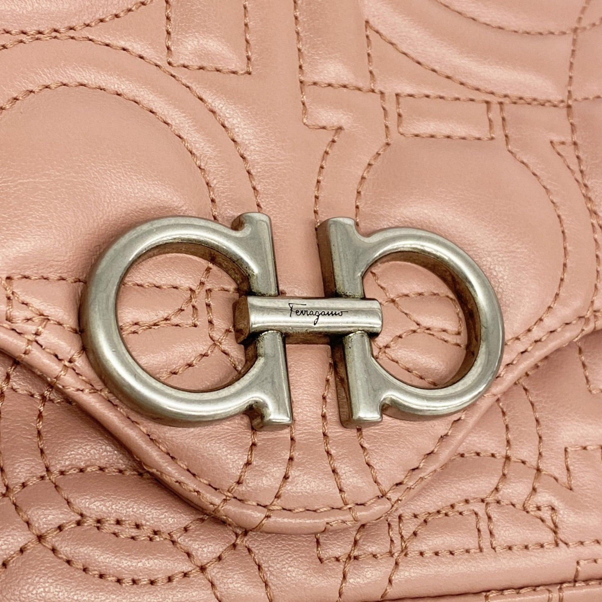 Salvatore Ferragamo Gancini shoulder bag in pink leather