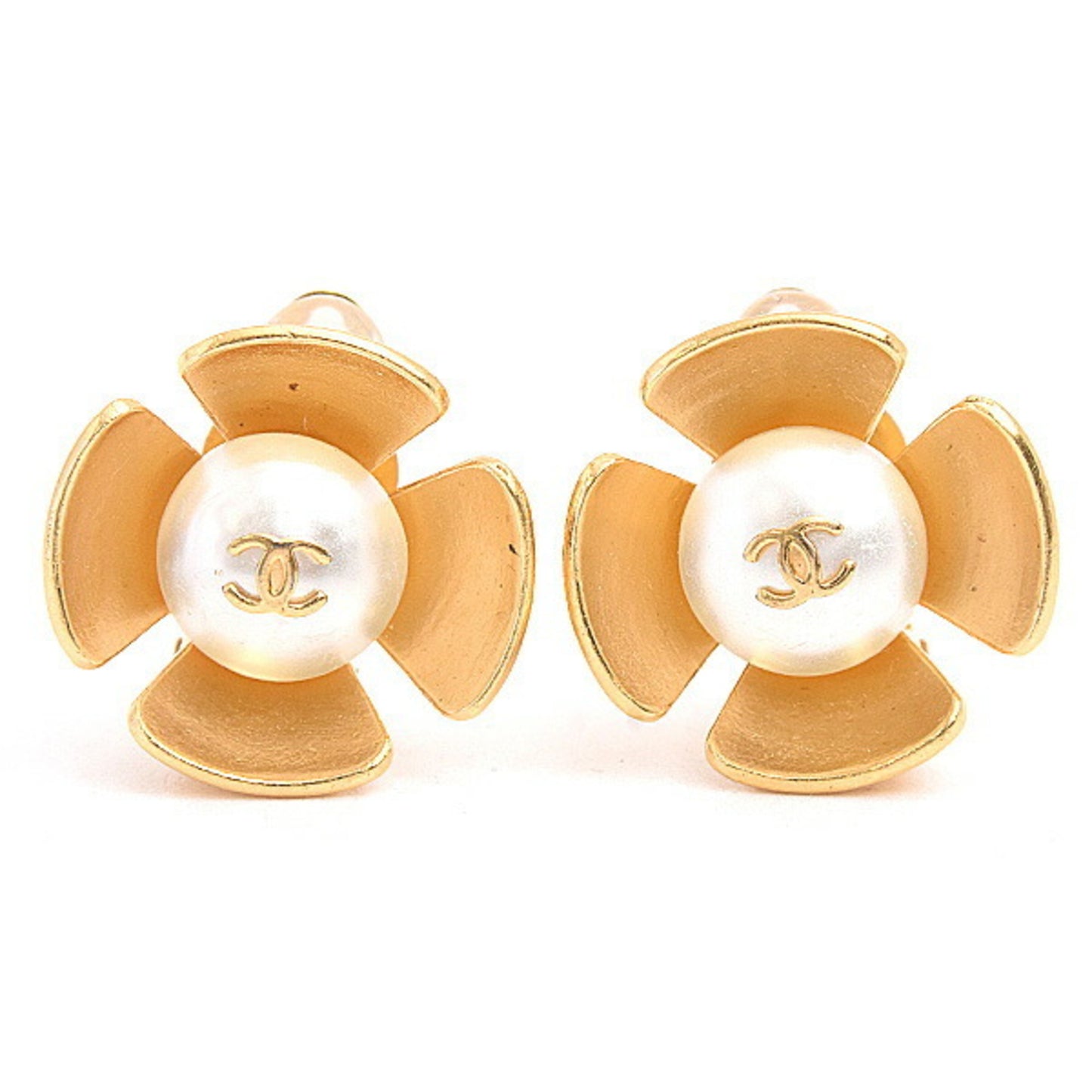Chanel Earrings for Women, Flower Design Earrings, Coco Mark, Fake Pearl, Gold Color, CHANEL 96P GP
