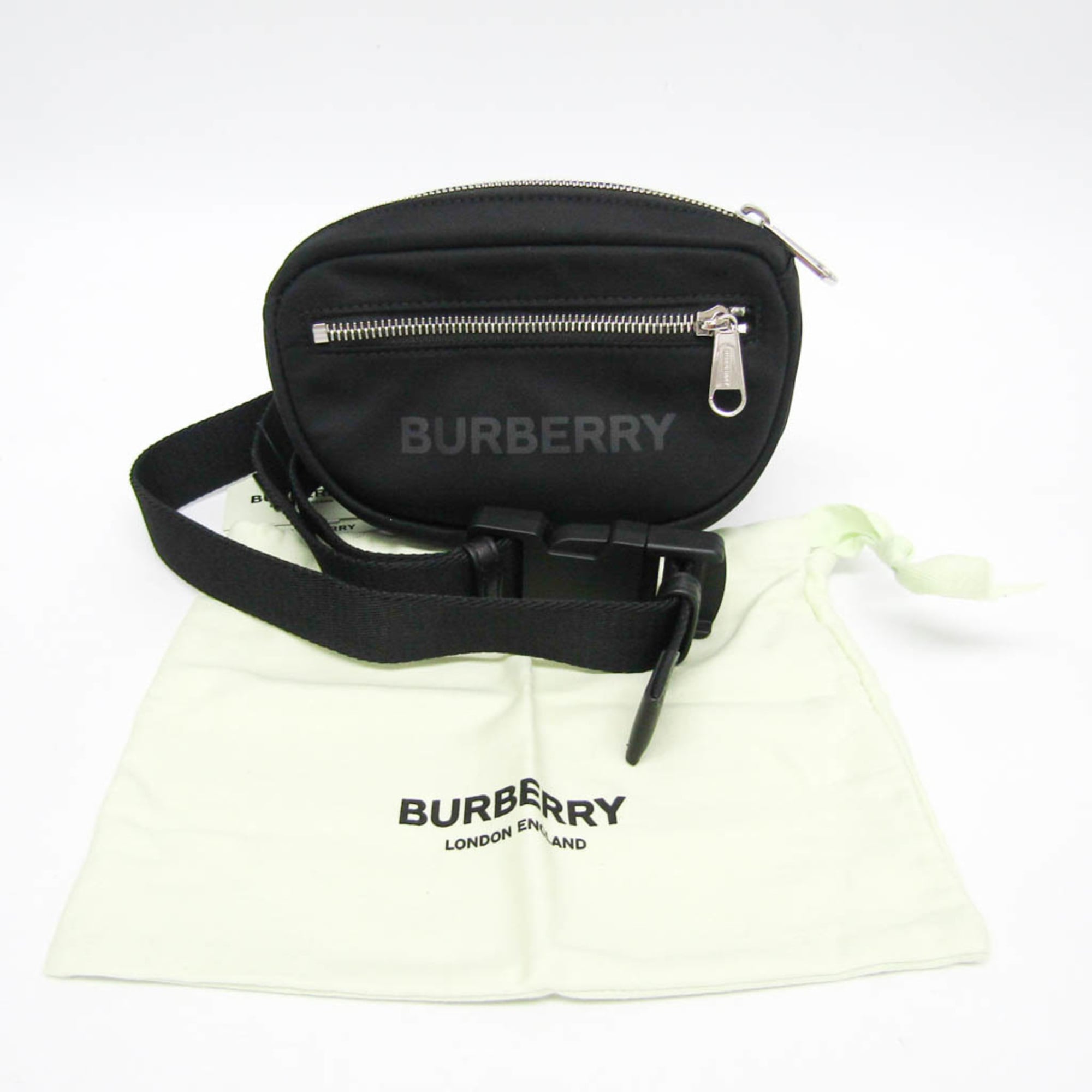 Burberry 8052887 Men,Women Nylon Fanny Pack Black — Like New