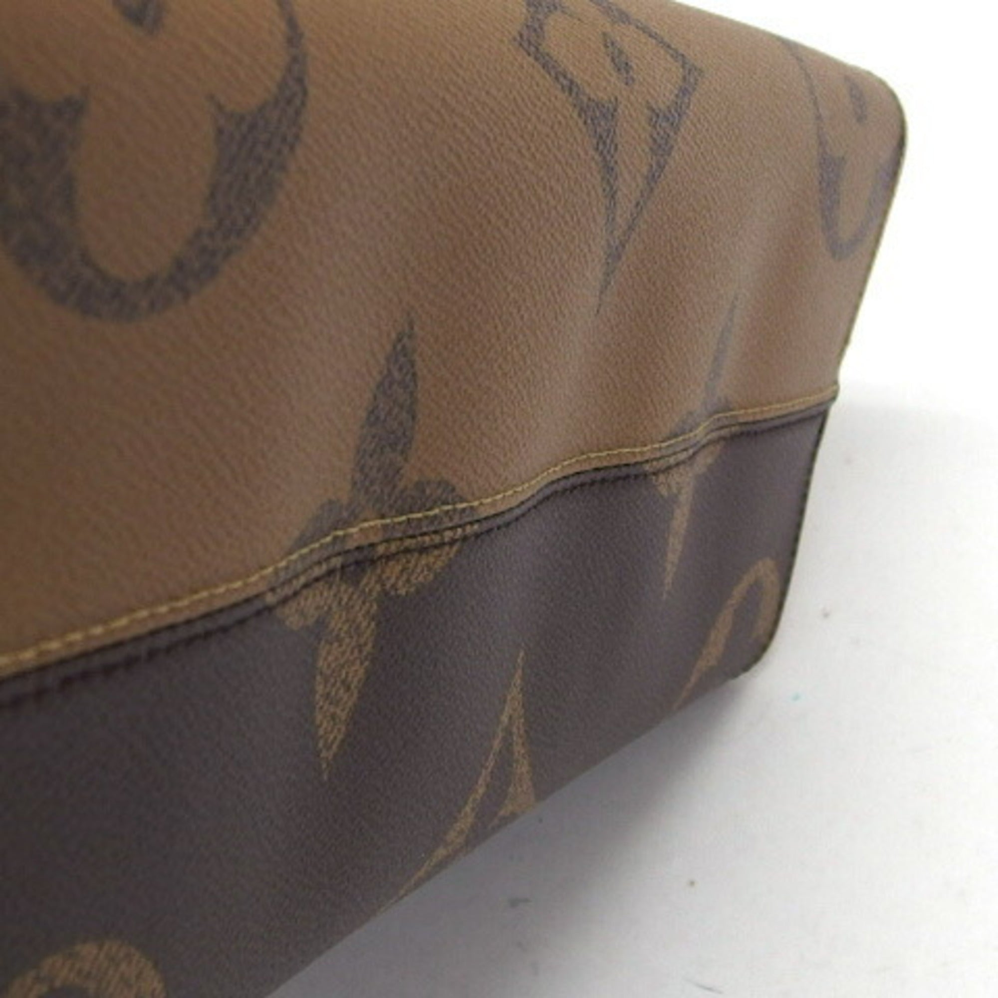 Louis Vuitton Monogram On the Go MM Tote Bag M45321 — New - Store Return