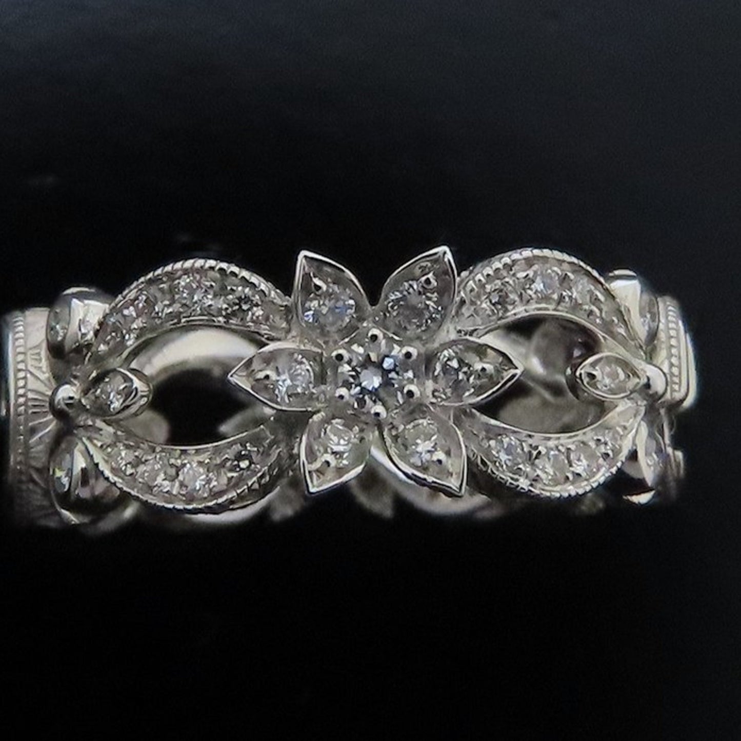 GUCCI Flora Ring, Diamond, #8, Flower Motif, 18K White Gold, Women's, 294308