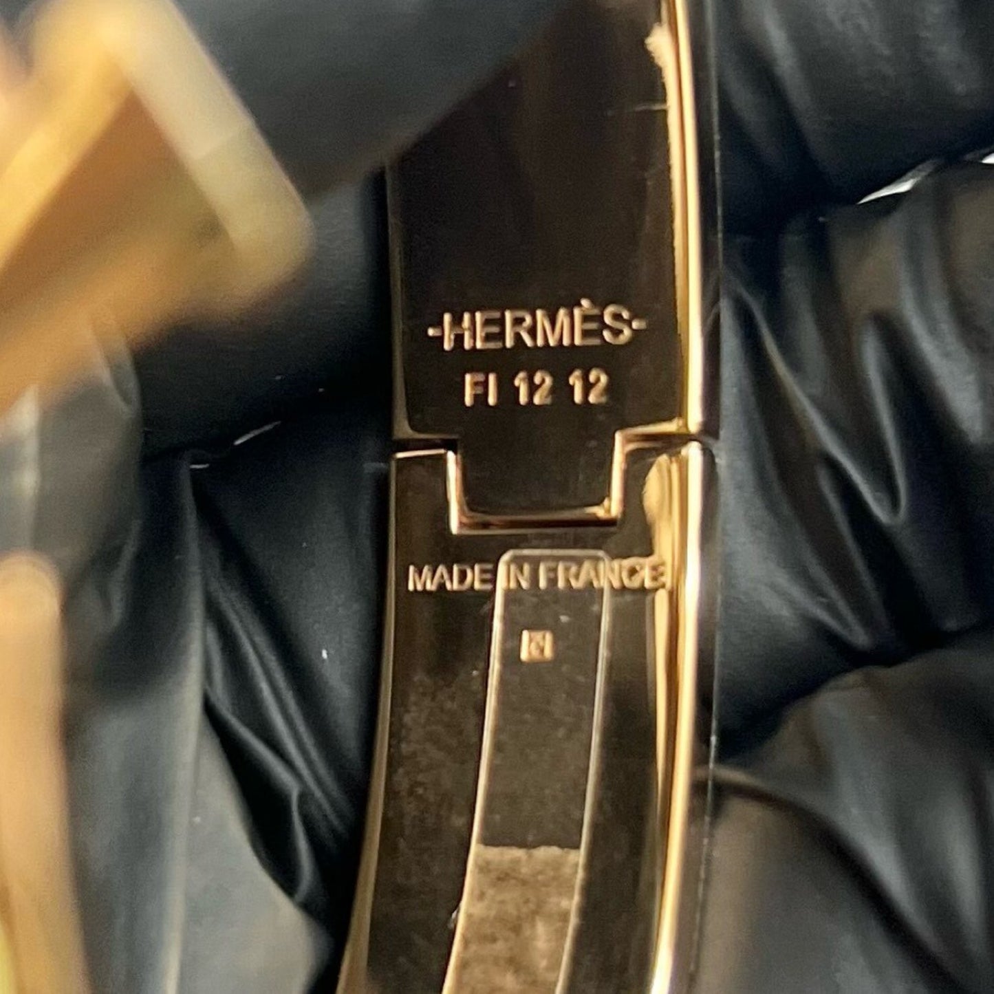 HERMES Click H Bracelet Bangle Women's Accessory Gold Yellow 28420