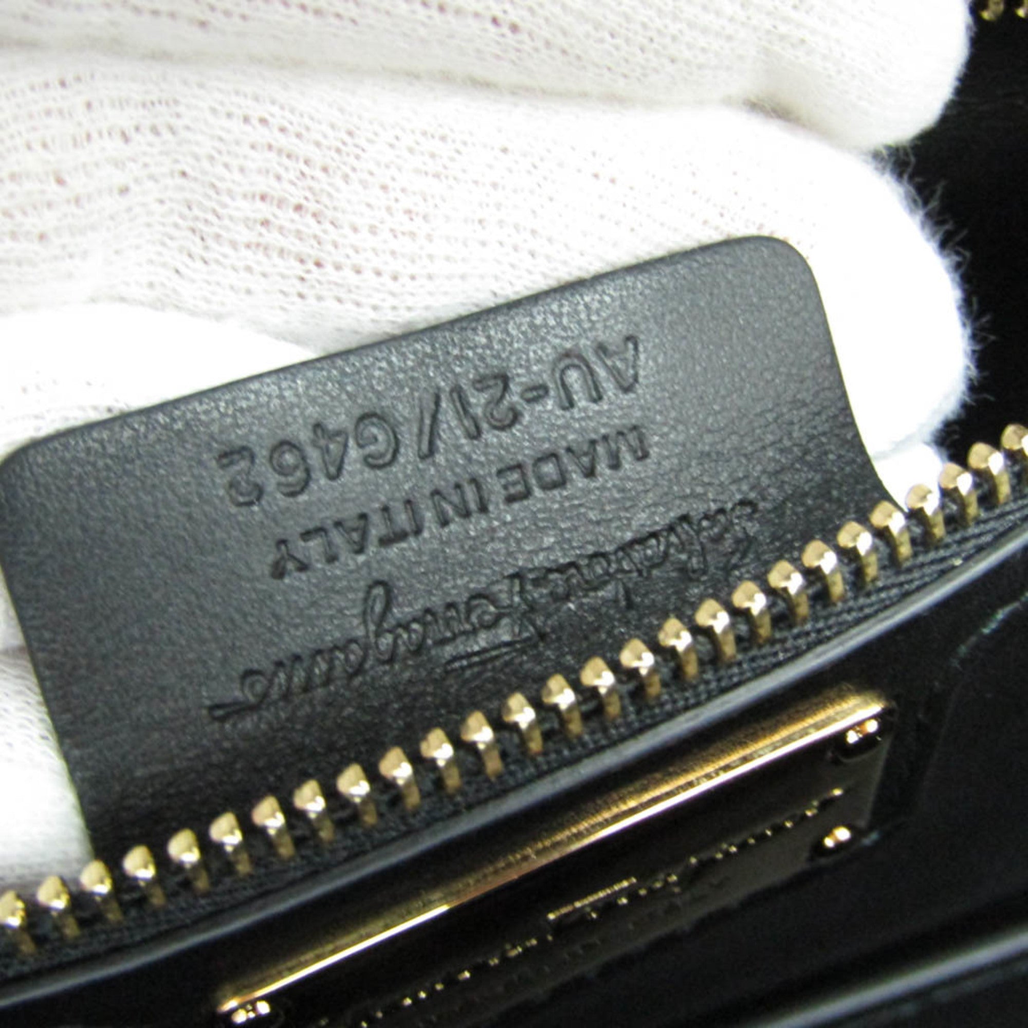 Salvatore Ferragamo Vara AU-21G462 Women's Leather Shoulder Bag Black — Like New