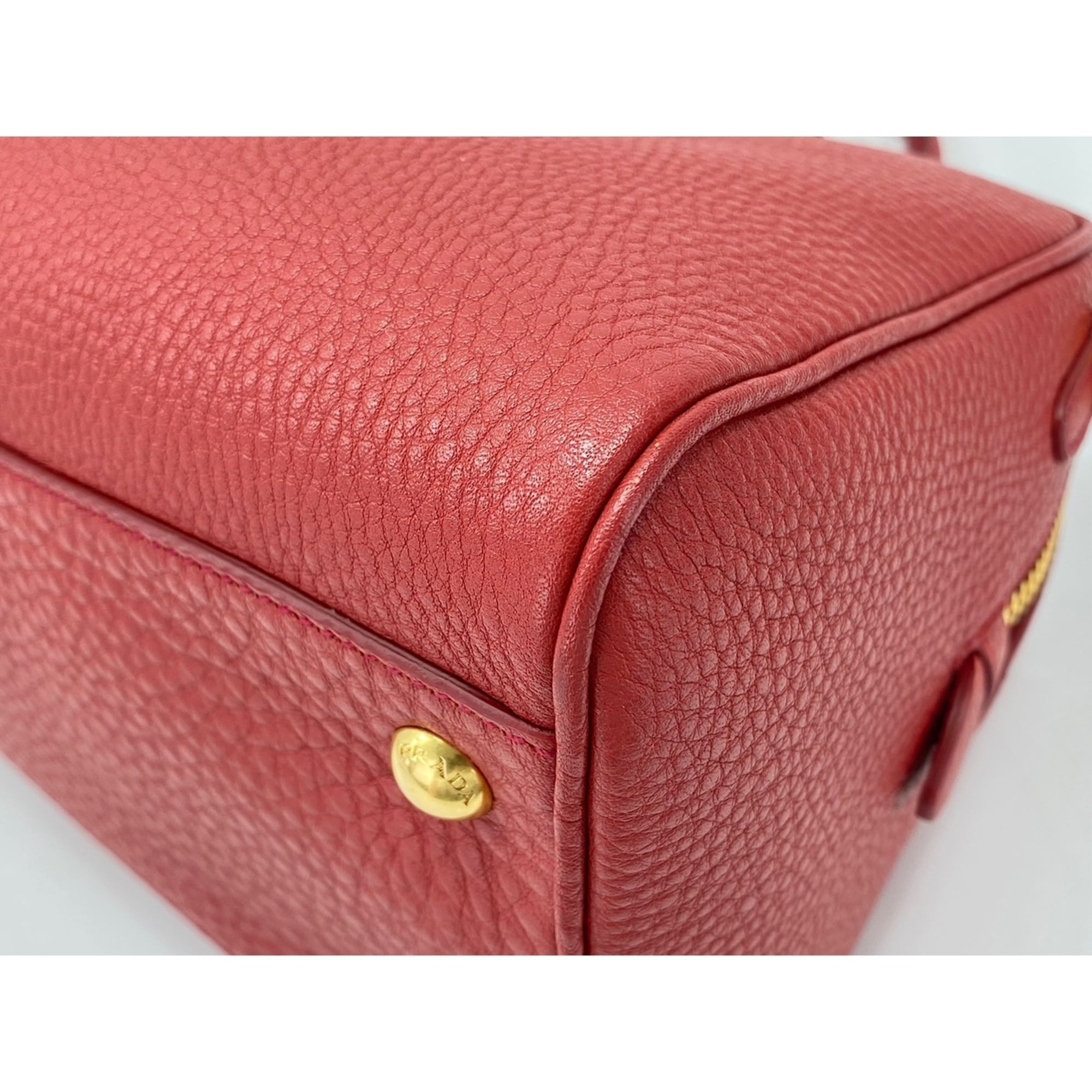 Prada tote bag, red — Like New