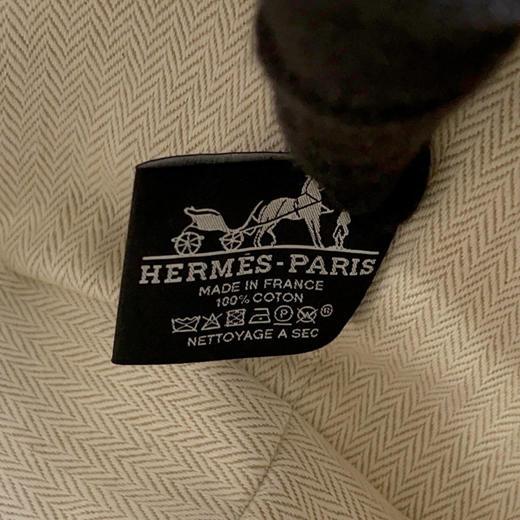 Hermes handbag pouch Bride-a-Black PM Marine canvas HERMES — Like New