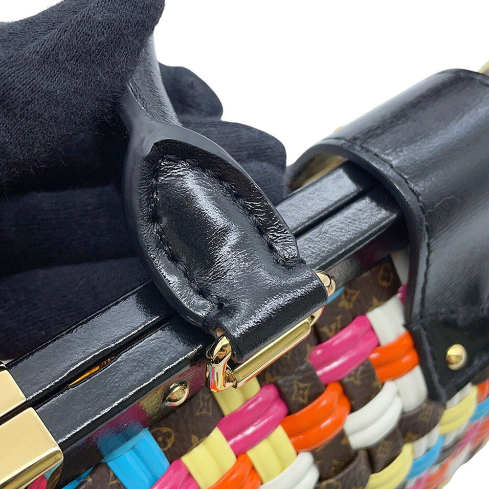 Louis Vuitton handbag, Monogram clutch M22323 LOUIS VUITTON handbag 2023SS Nicolas Ghesquière — Like New