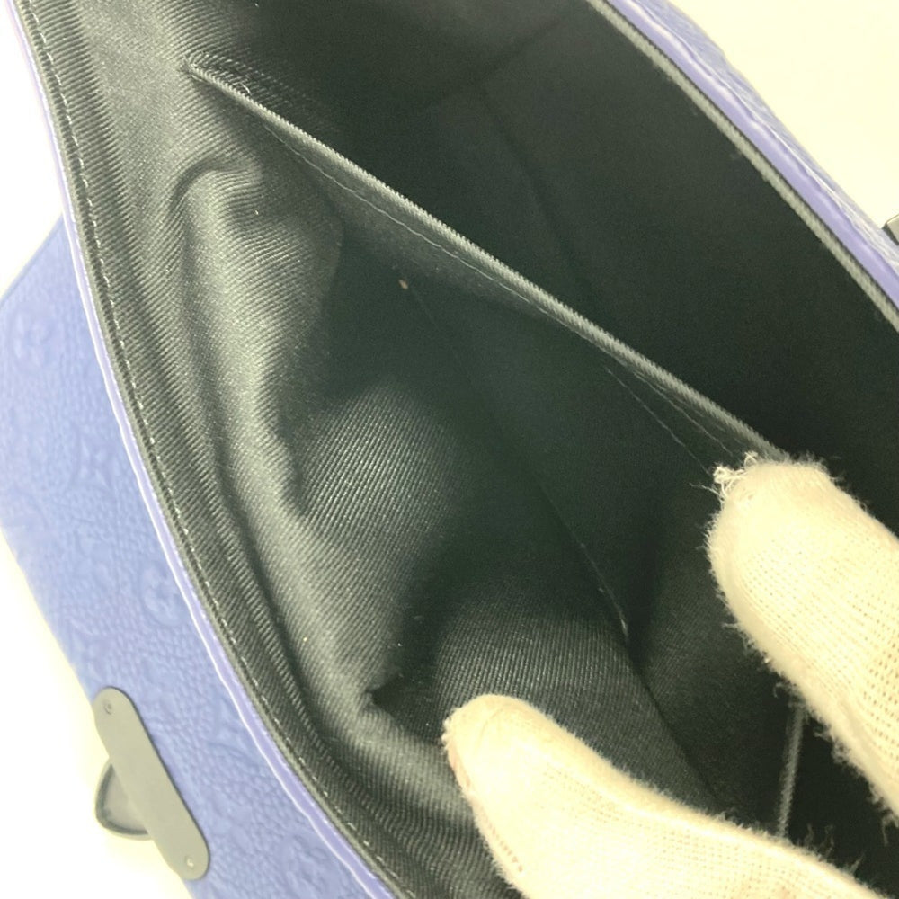 LOUIS VUITTON M11692 Monogram Embossed S Cape Messenger Bag Crossbody Flap Shoulder Taurillon Leather Men's Women's Sapphire Blue — Like New