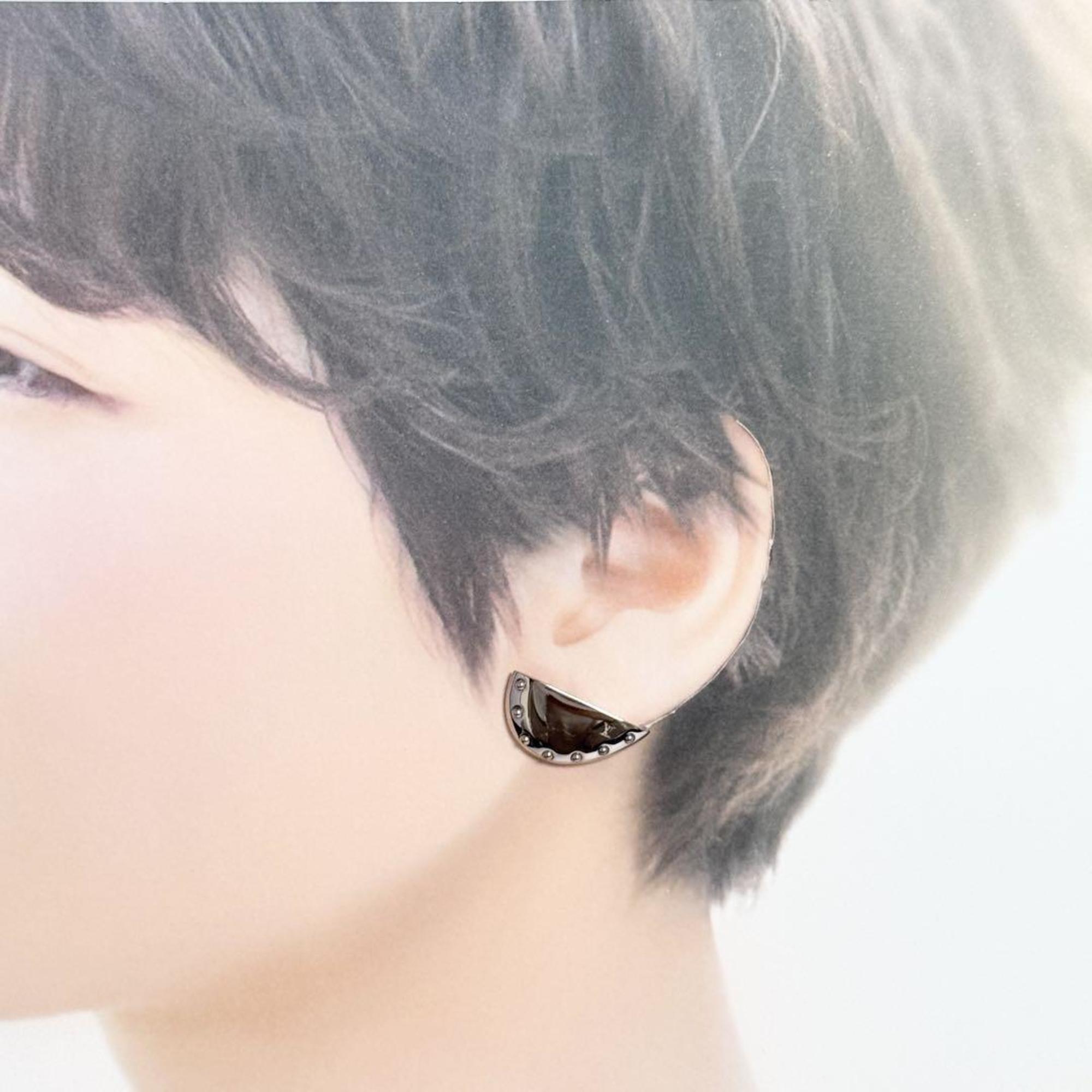Louis Vuitton Asymmetrical Bionic Earrings for Men and Women — Like New