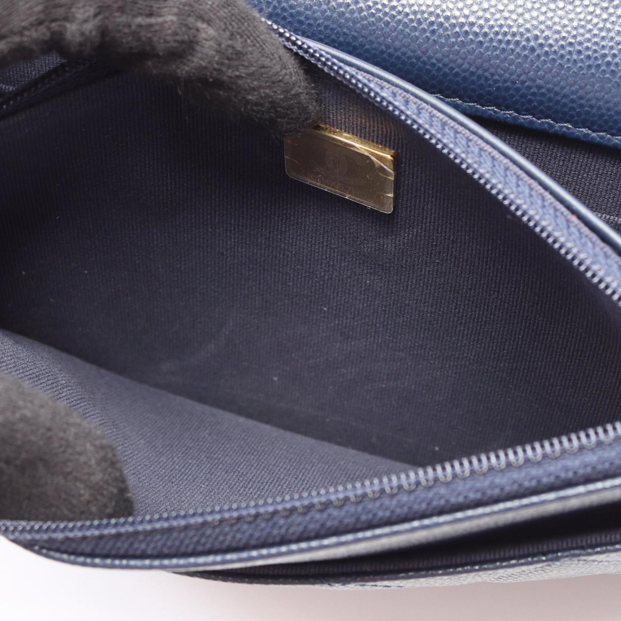 CHANEL CHANEL19 Matelasse Shoulder Bag in Grained Calfskin Leather, Navy