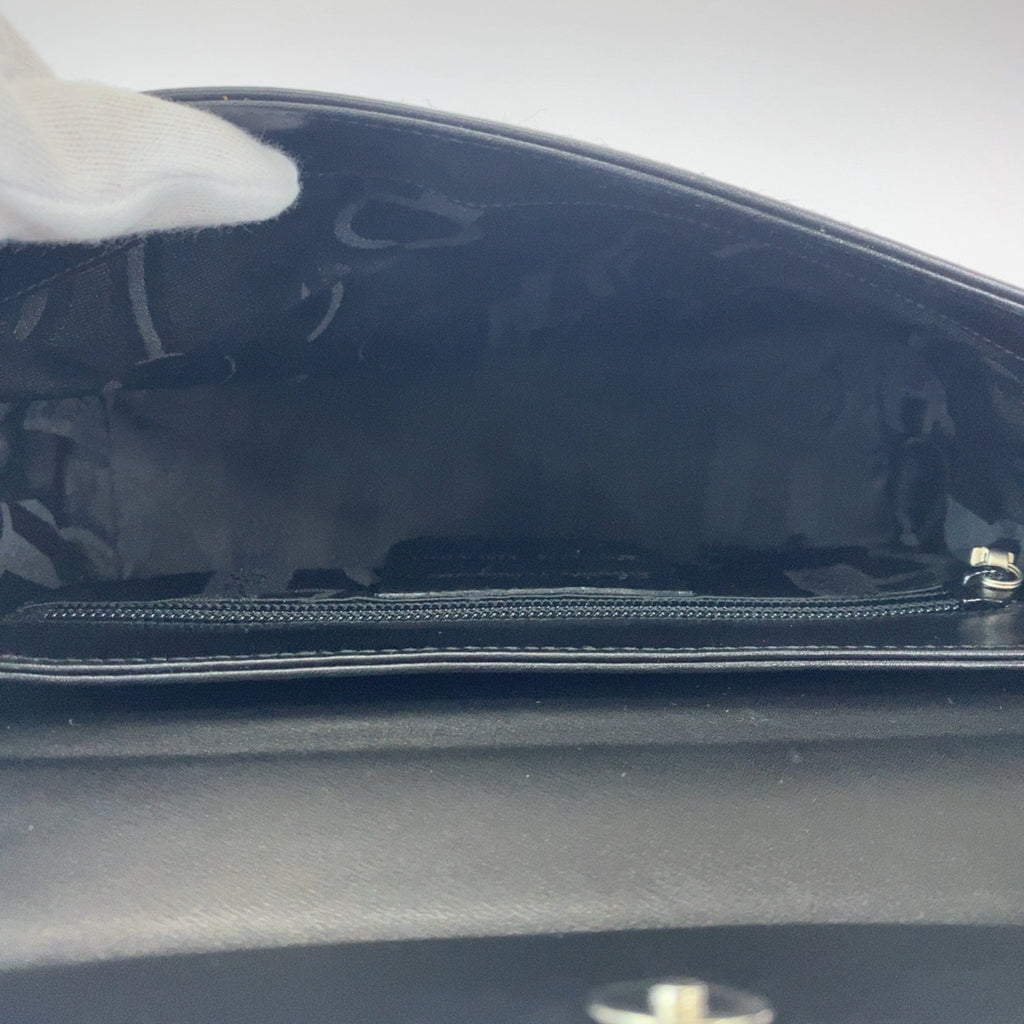 Salvatore Ferragamo Vara black leather shoulder bag with silver hardware, AF-21 9226, for women