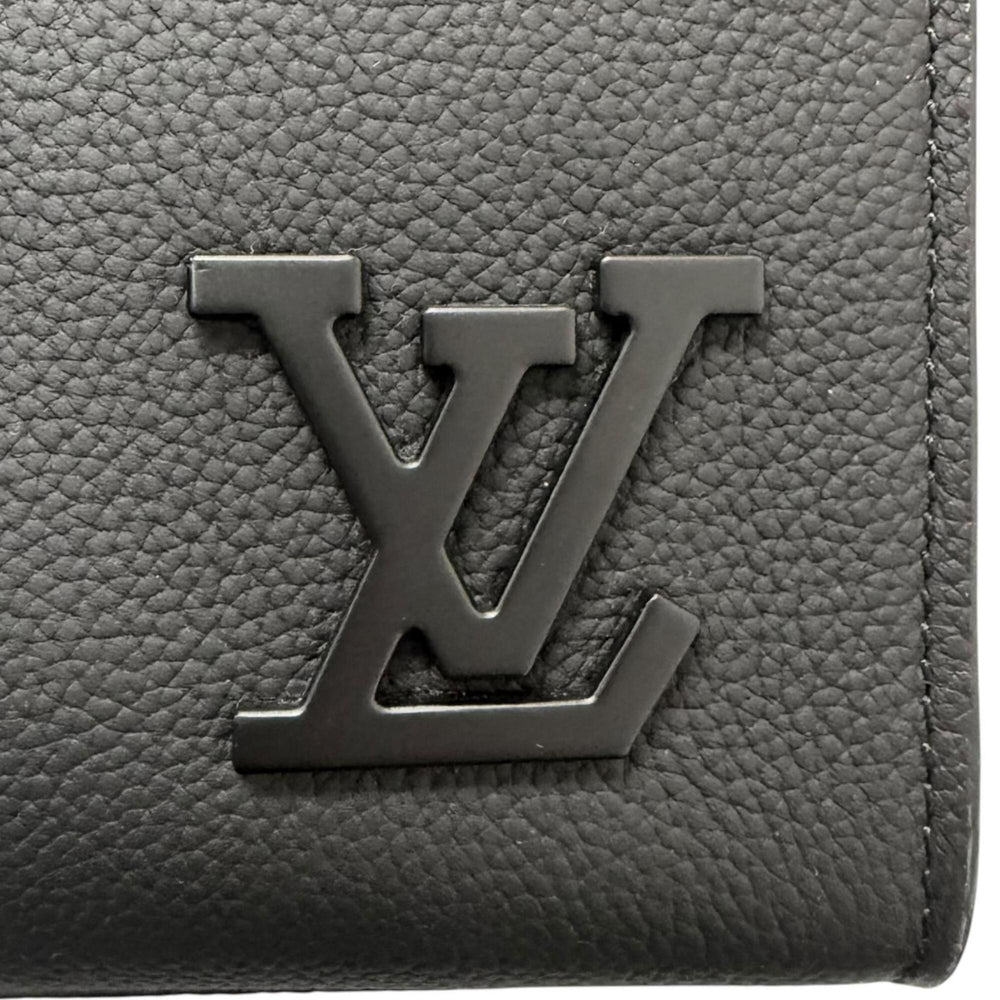 LOUIS VUITTON M57308 LV Aerogram Takeoff Leather Tote Bag, Black, Made in Spain, Men's, Comes with Box and Dust Fits A4 Size — Like New