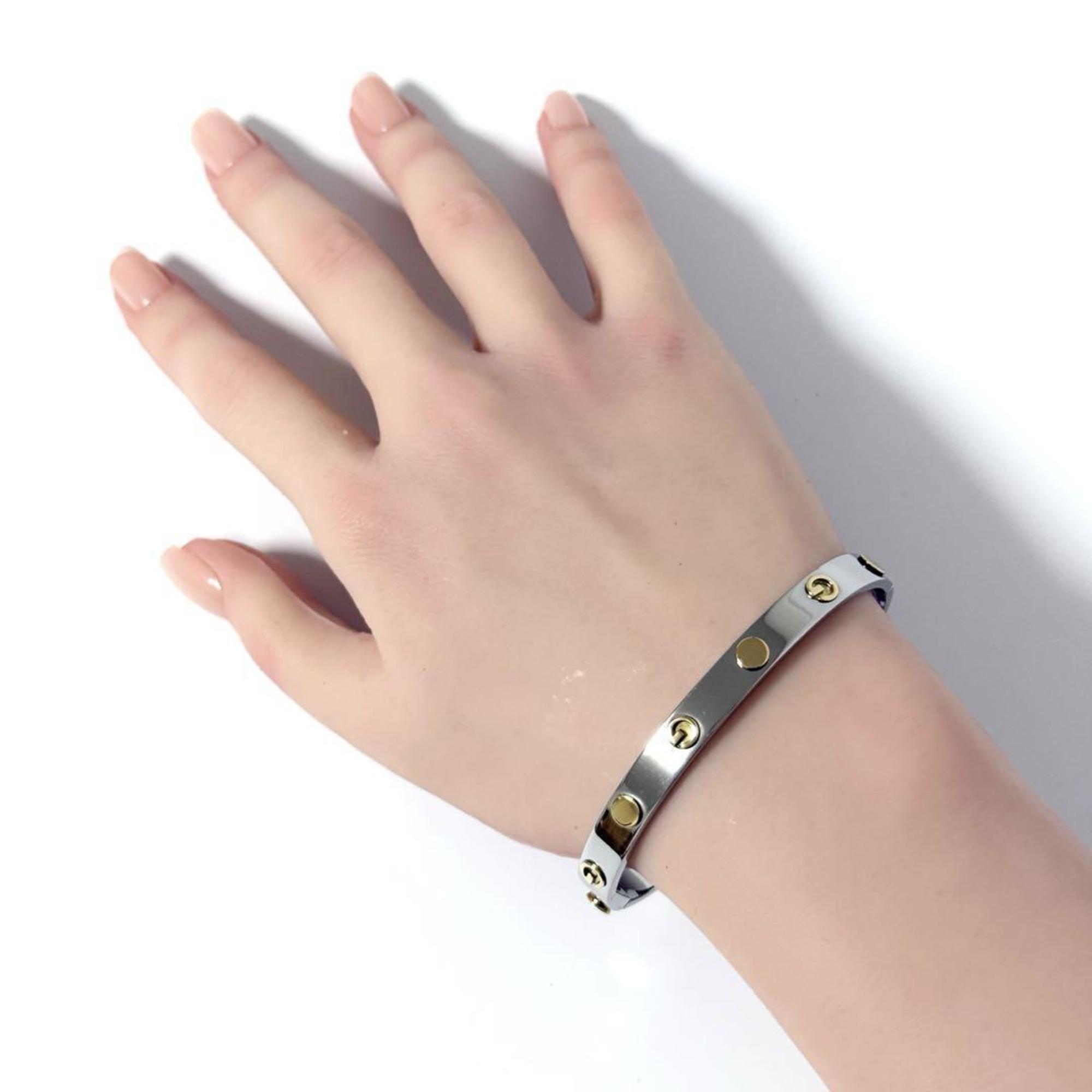 Gucci Men's and Women's Bracelets Bangles in Combination Colors — Like New
