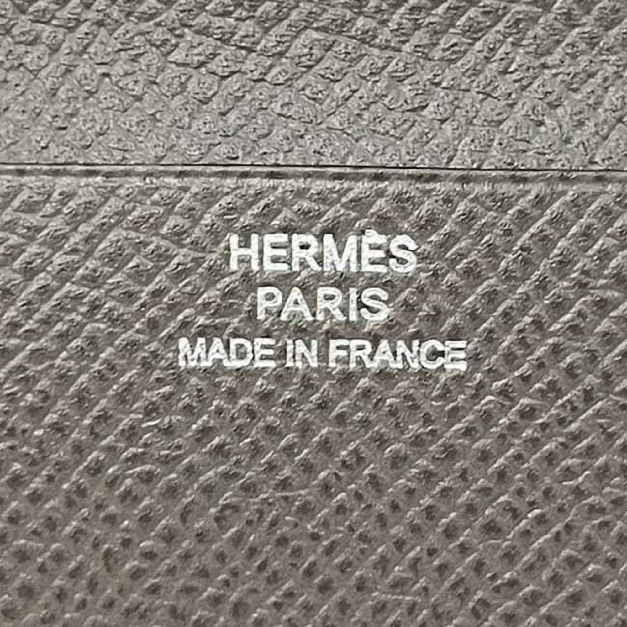 Hermes Hermès MC Fleming bifold wallet (f-24632) in greige leather with Epson Tourtiere logo and T-stamp. This genuine grained is available gray beige. Suitable for both men women.