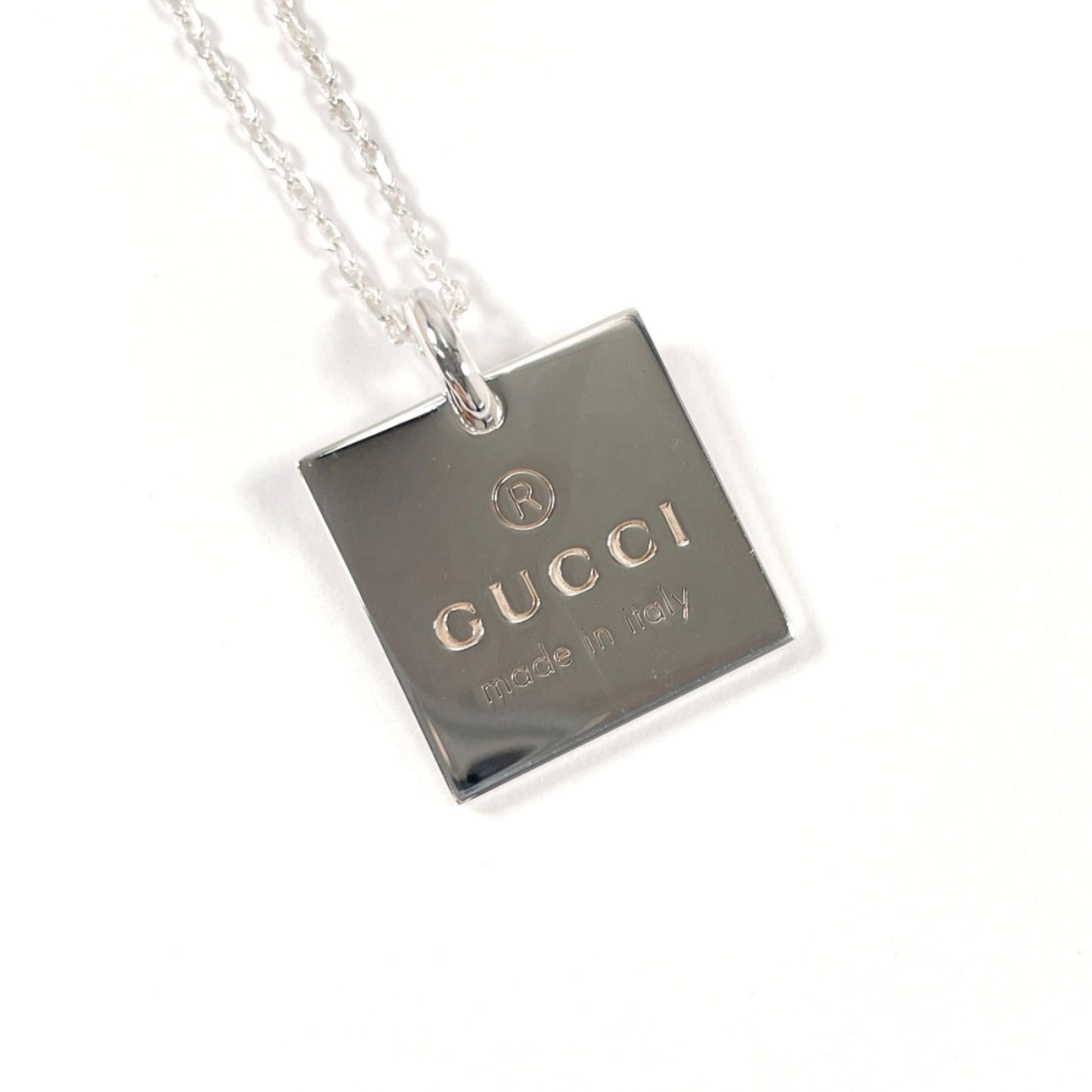 GUCCI Square Plate Necklace in Sterling Silver, Unisex