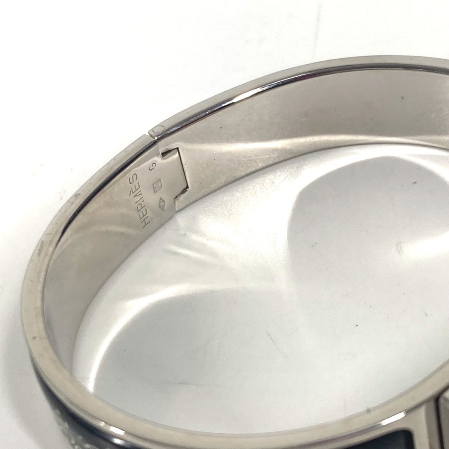 HERMES Hermes enamel bracelet accessory bangle metal ladies black
