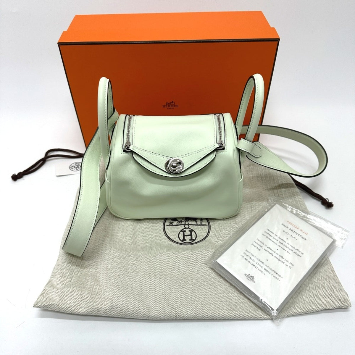 HERMES Lindy Shoulder Bag, Swift Leather, Women's, Veil Fizz, Light Green, G-231125-89 — New - Store Return