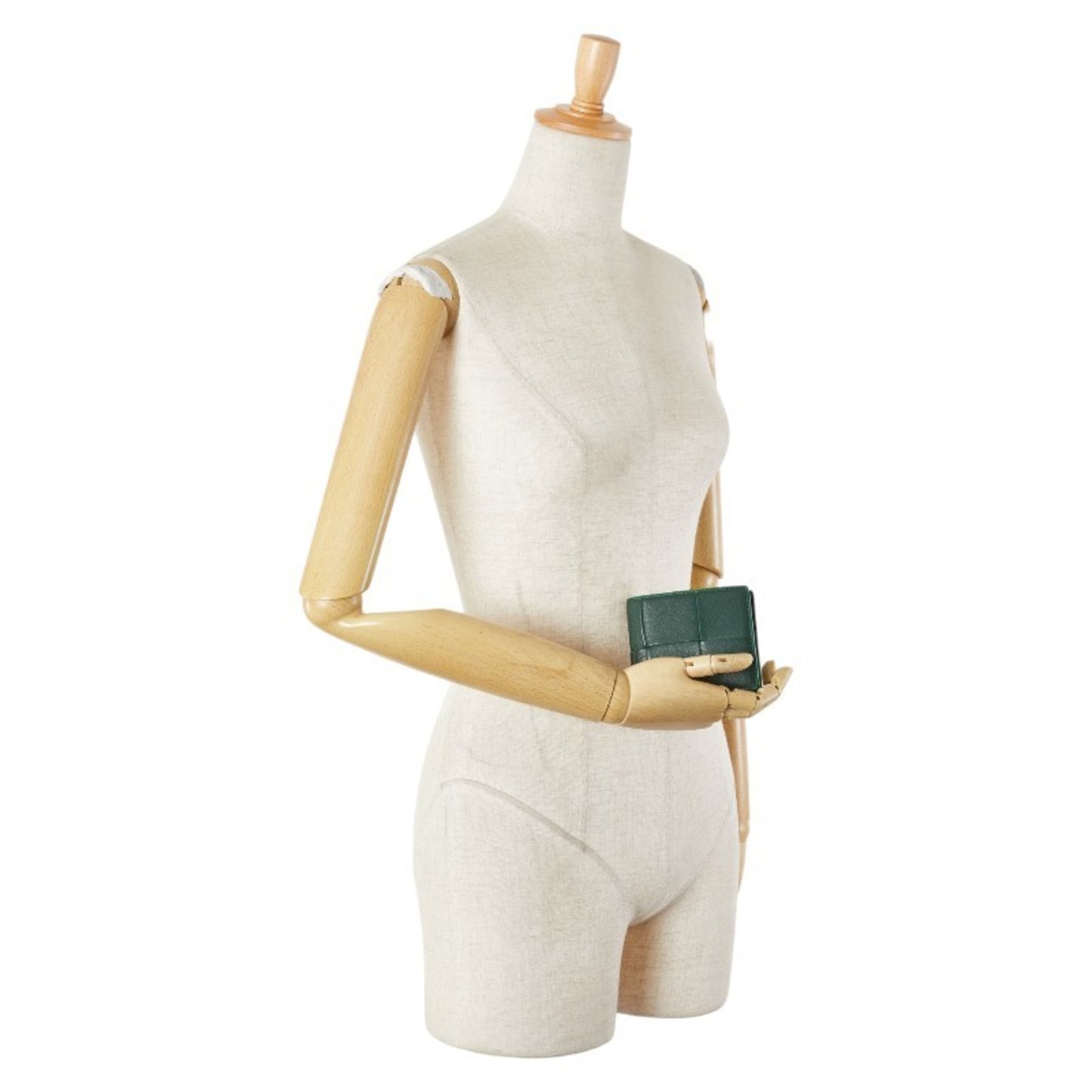 Bottega Veneta Maxi Intrecciato Cassette Bi-fold Wallet in Emerald Green Leather for Women