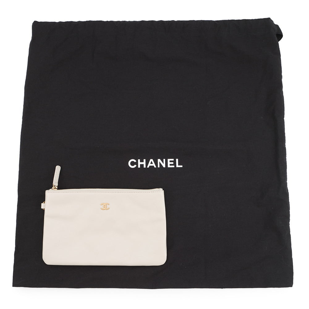 Chanel handbag CHANEL 22 Matelasse Small Shiny Calfskin AS3260 for women — Like New