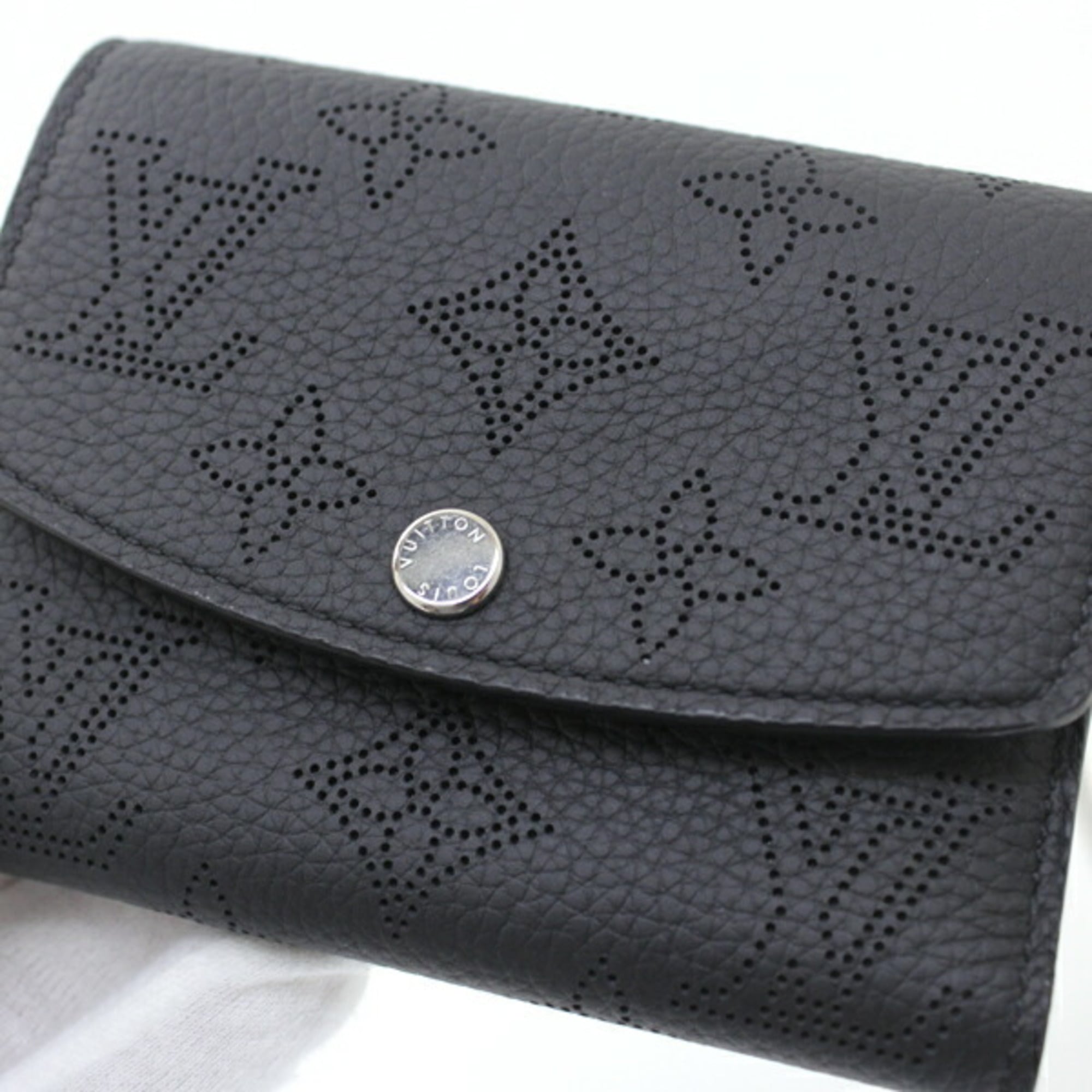 Louis Vuitton Victorine Mahina Tri-fold Wallet in Leather, M82679, Black, Women's, LOUIS VUITTON KM3169
