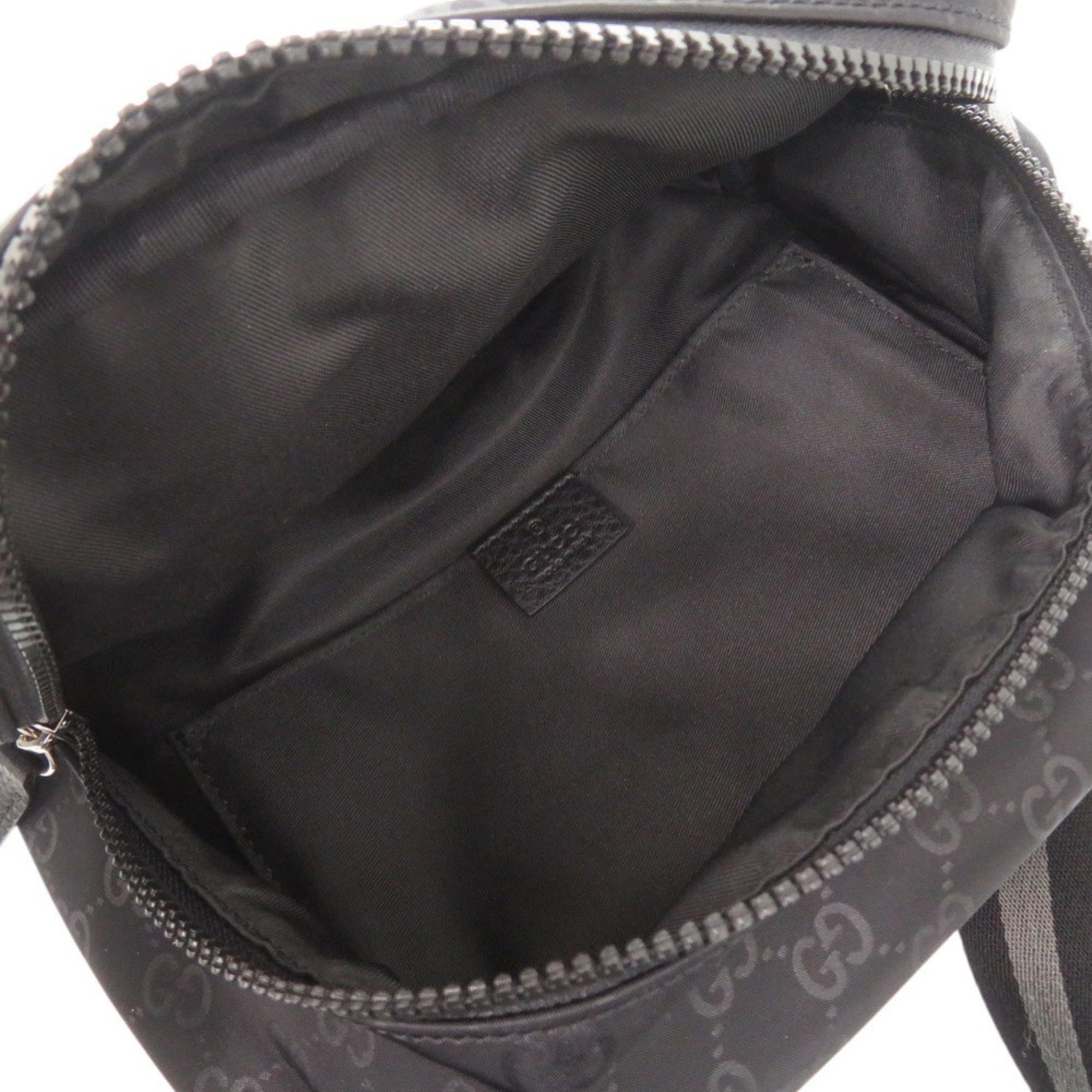 Like new Gucci GG nylon black shoulder bag 0637 GUCCI — Like New