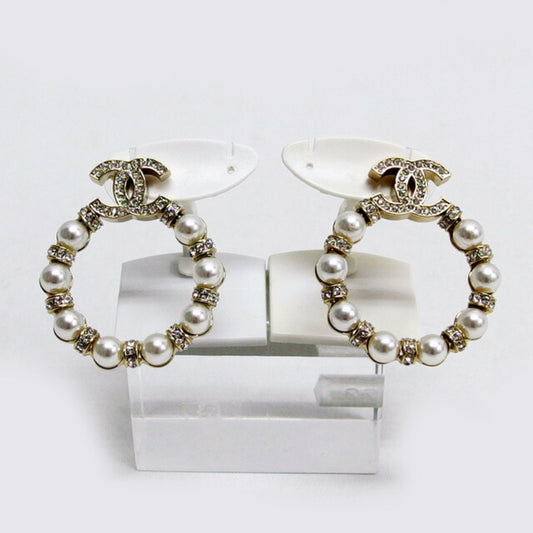 Chanel circle earrings, metal, fake pearl, Coco mark, B21C