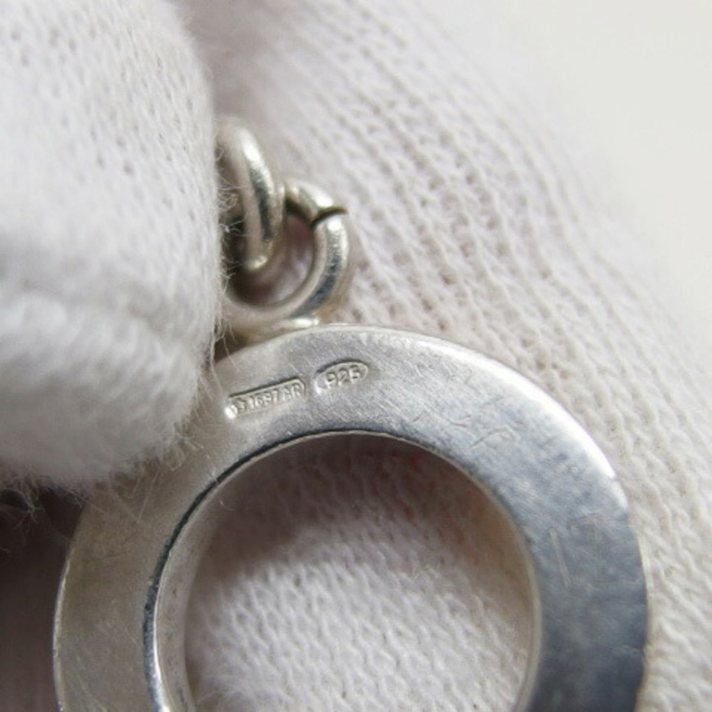 Gucci ball chain silver bracelet size 17