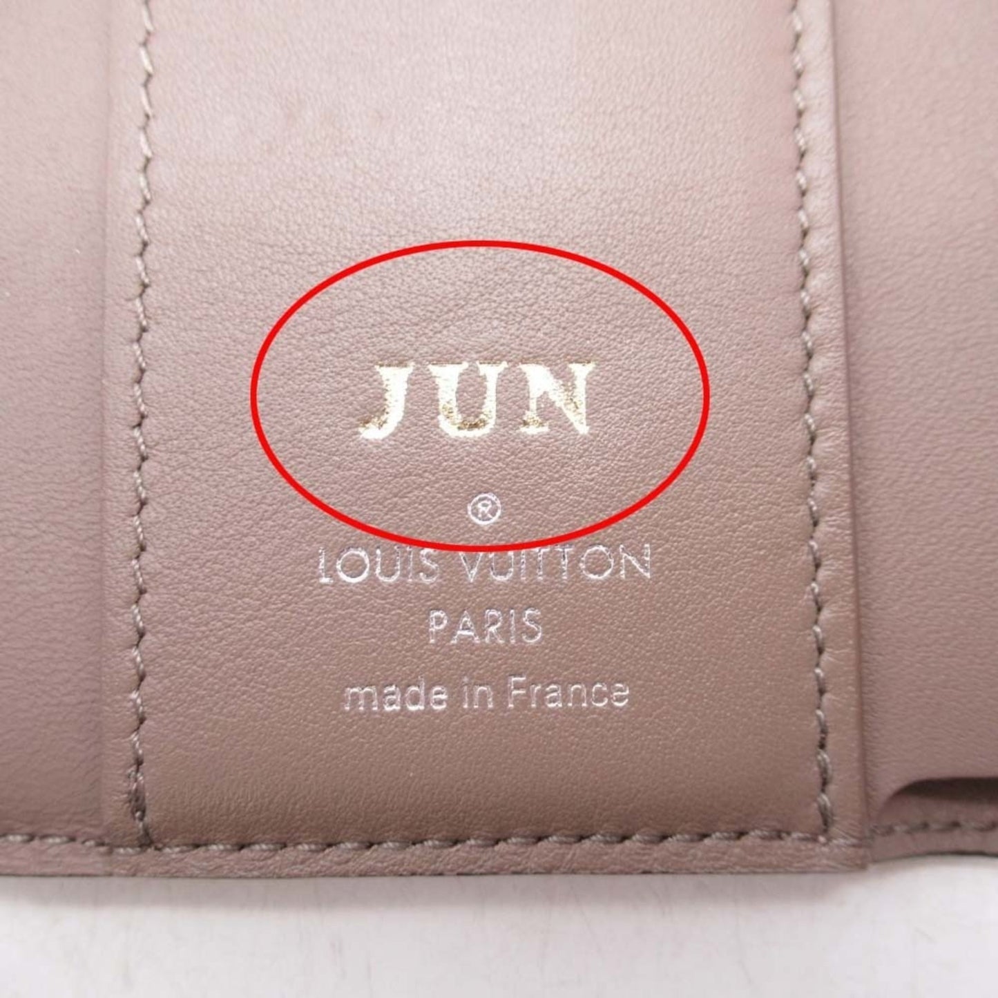 2019 Louis Vuitton Portefeuille Capucines Compact XS Tri-fold Wallet with Coin Purse, M69808, Women's