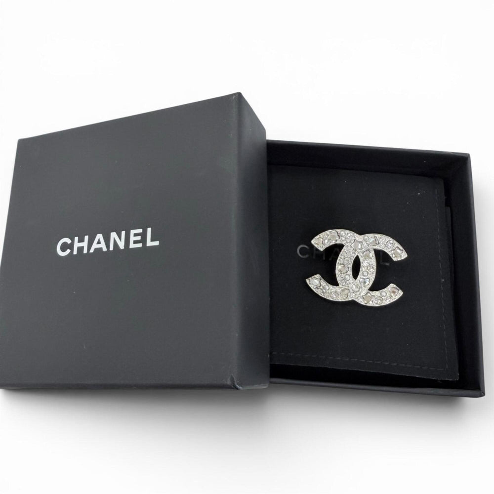 CHANEL B25P Coco Mark Star, Heart, Faux Pearl, Rhinestone Brooch, Silver, Made in Italy, Women's, with Box and Dust Bag — Like New