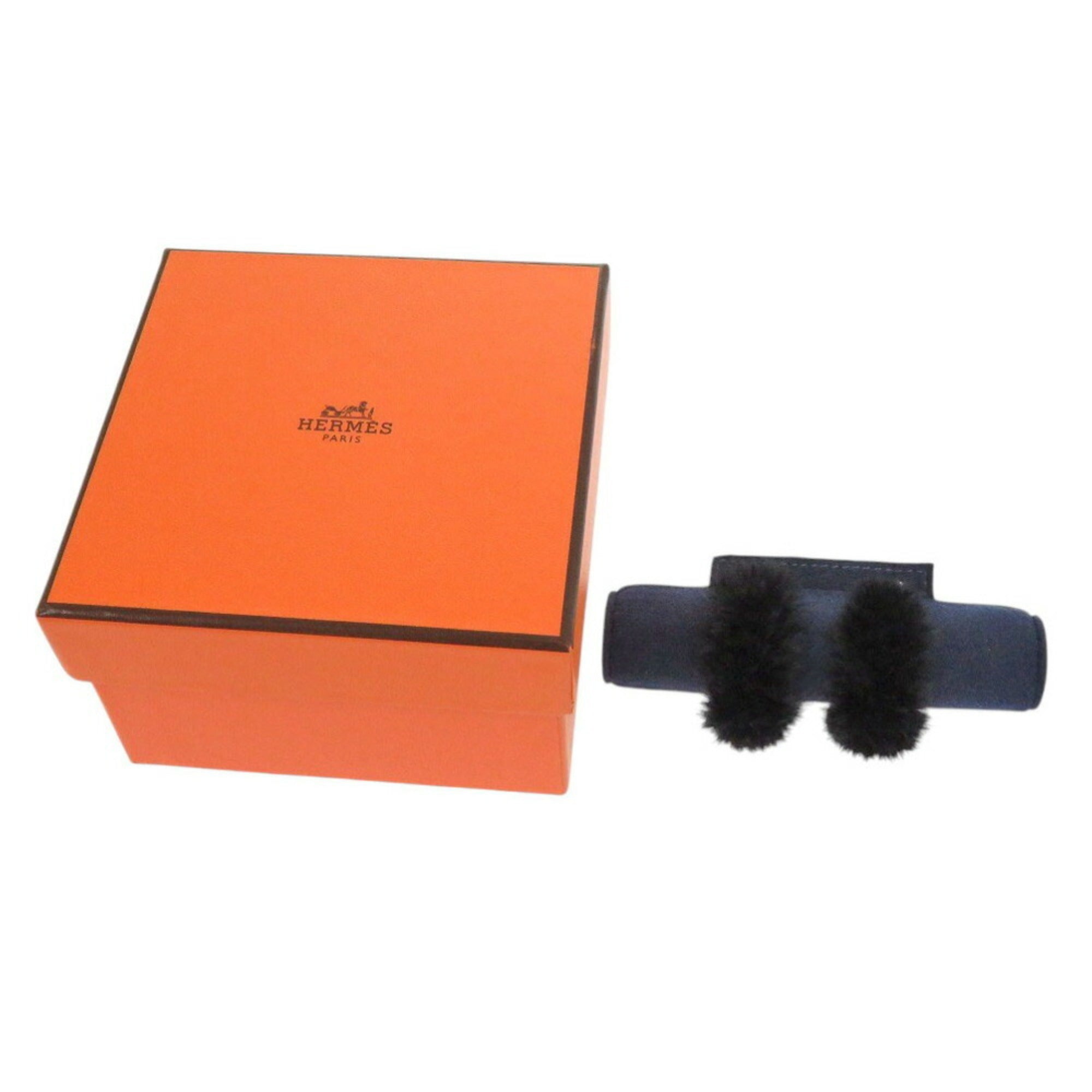 Unused Hermes Olympe/Faubourg Circus H100055F 01 Metal Feather Black Earrings 1055HERMES — New - Store Return