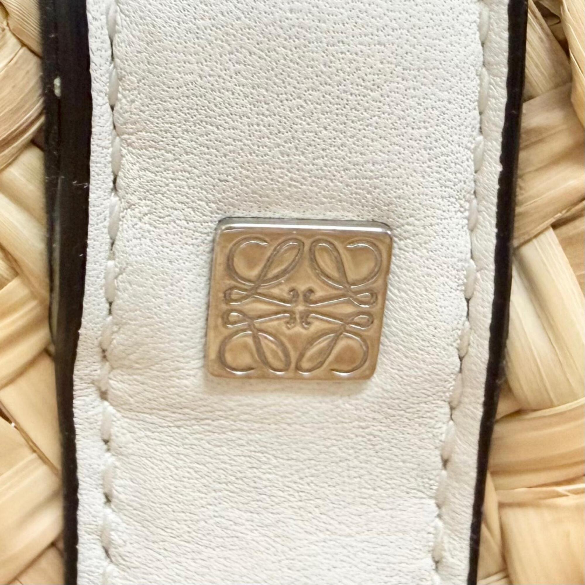 LOEWE A223S93X04 Basket Bag Small Palm Leaf Leather Anagram Handbag Natural White Made in Spain Women's Comes with Box and Dust — Like New