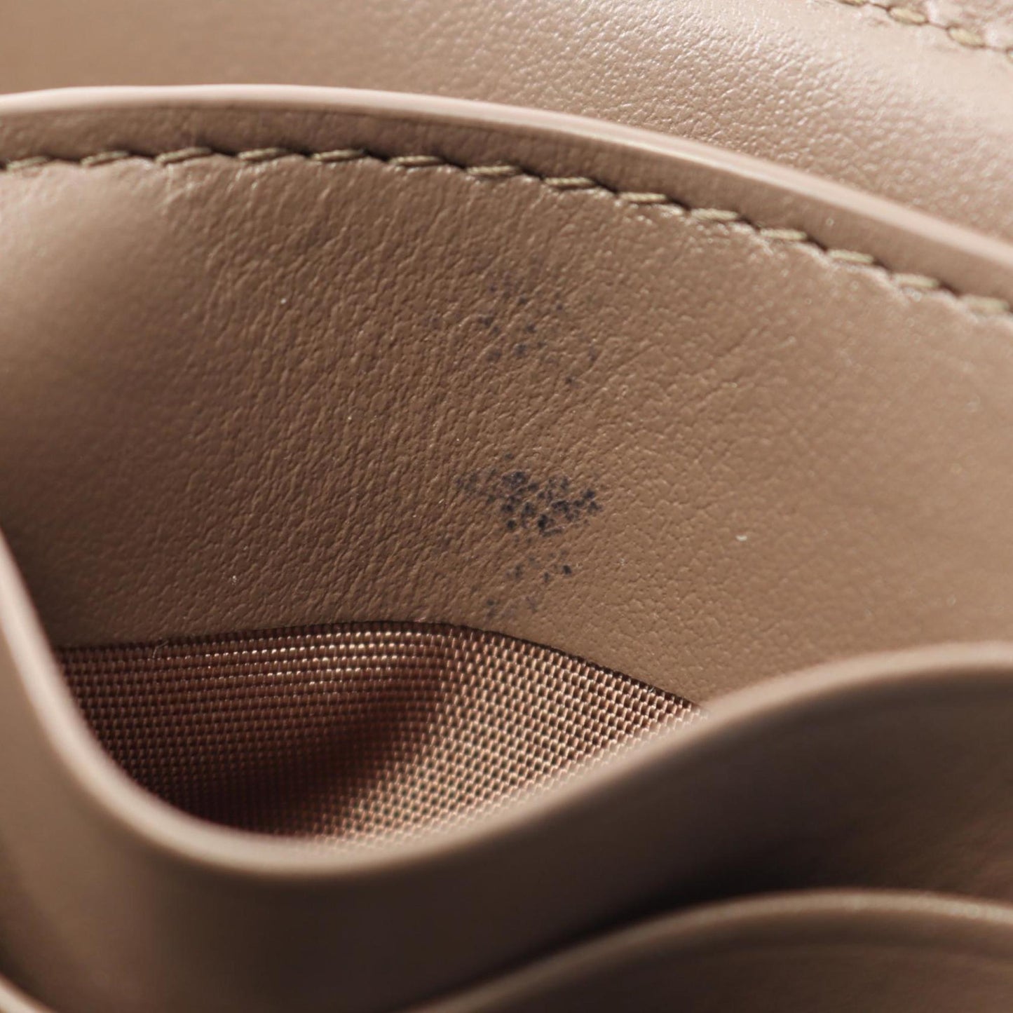 Bottega Veneta Intrecciato Leather Bi-fold Wallet for Men and Women in Brown