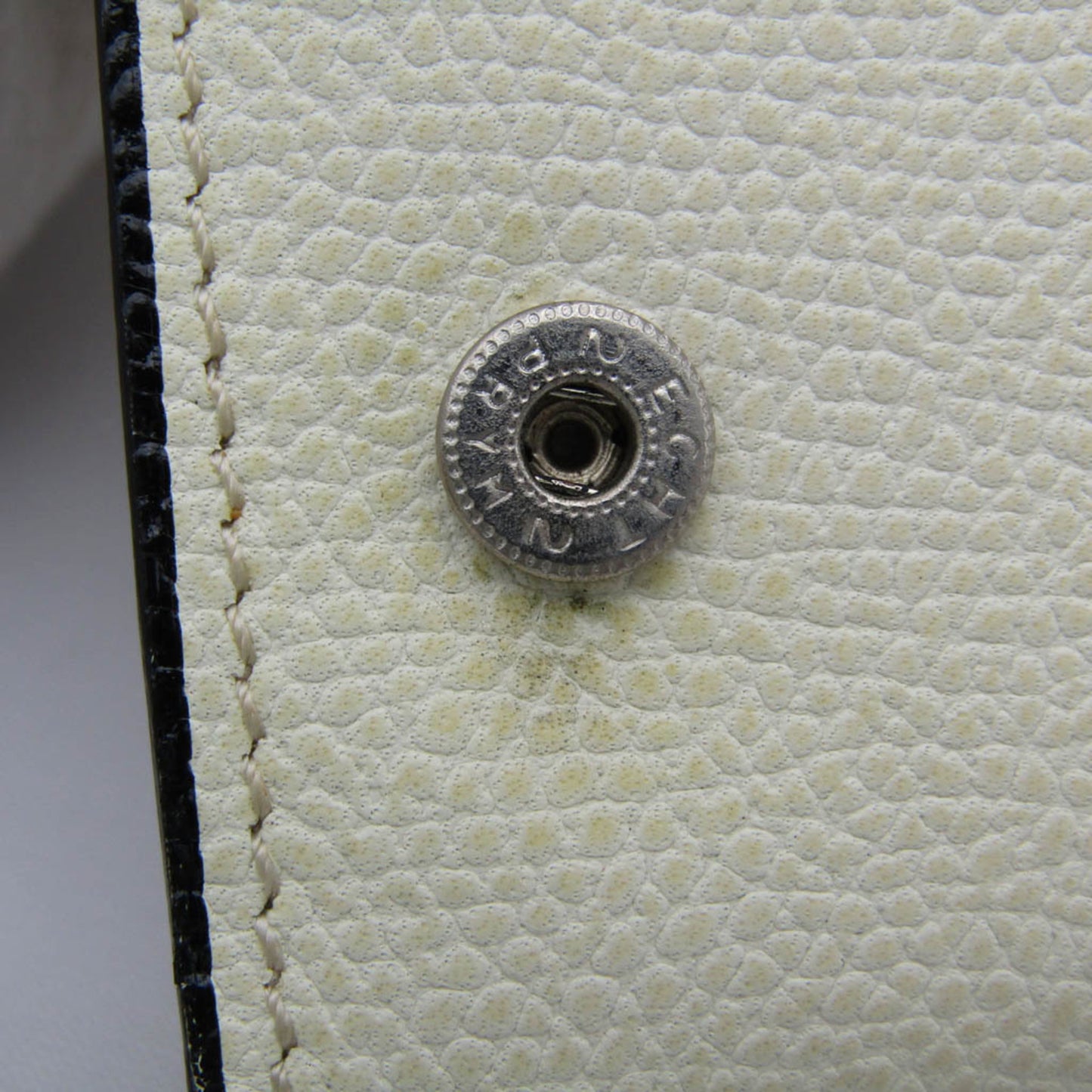 Valextra Removable 12 Card Holder V9L15 Men,Women Leather Long Wallet (bi-fold) Cream