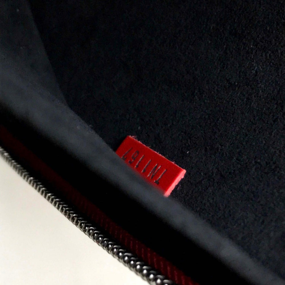 LOUIS VUITTON M67722 Louis Vuitton x Supreme Epi Leather Pochette Jour GM PO.JOUR SP EPI POCHETTE Clutch Bag in Leather, Red, for Men and Women — New - Store Return