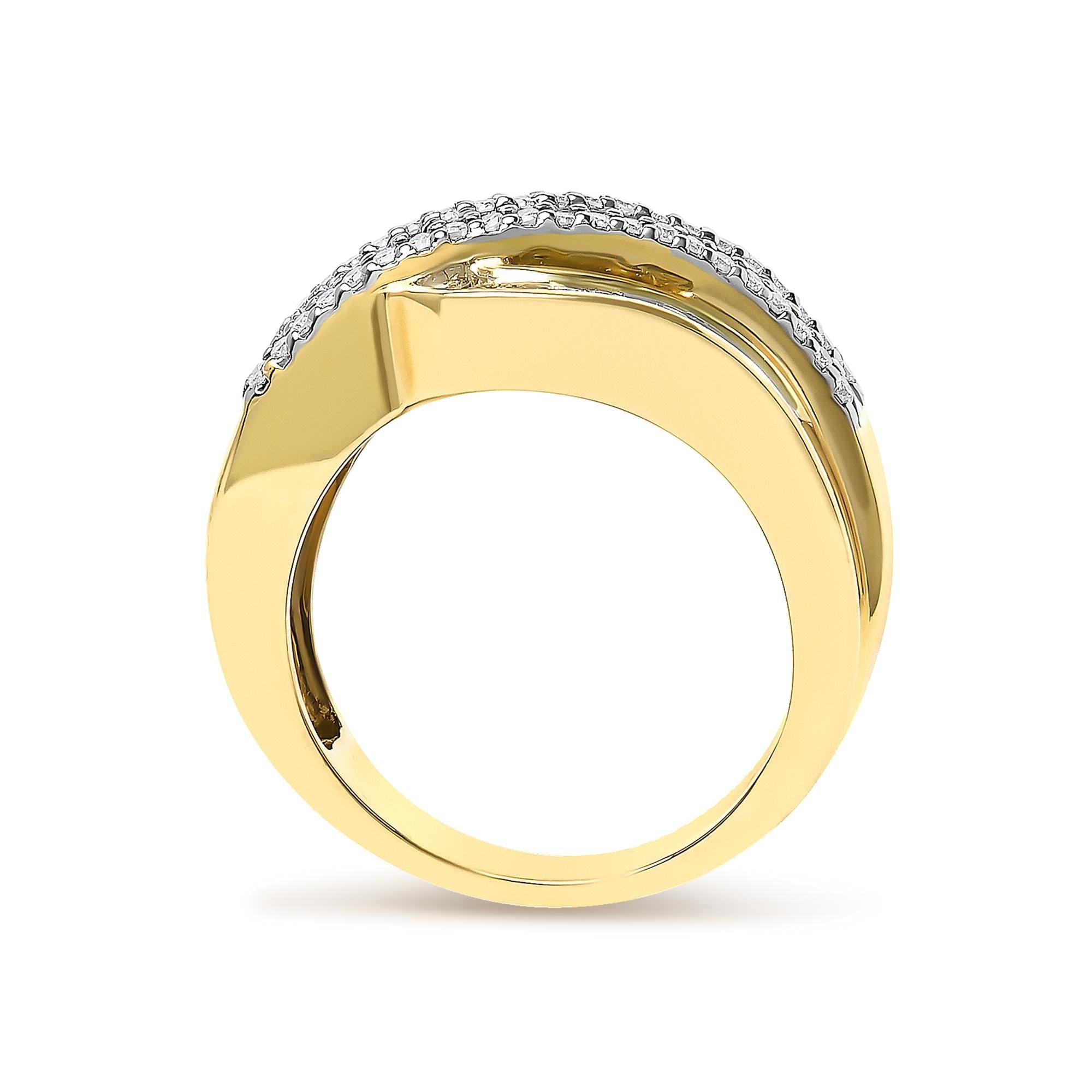14K Yellow Gold 1.0 Cttw Diamond Wave Design Band Ring