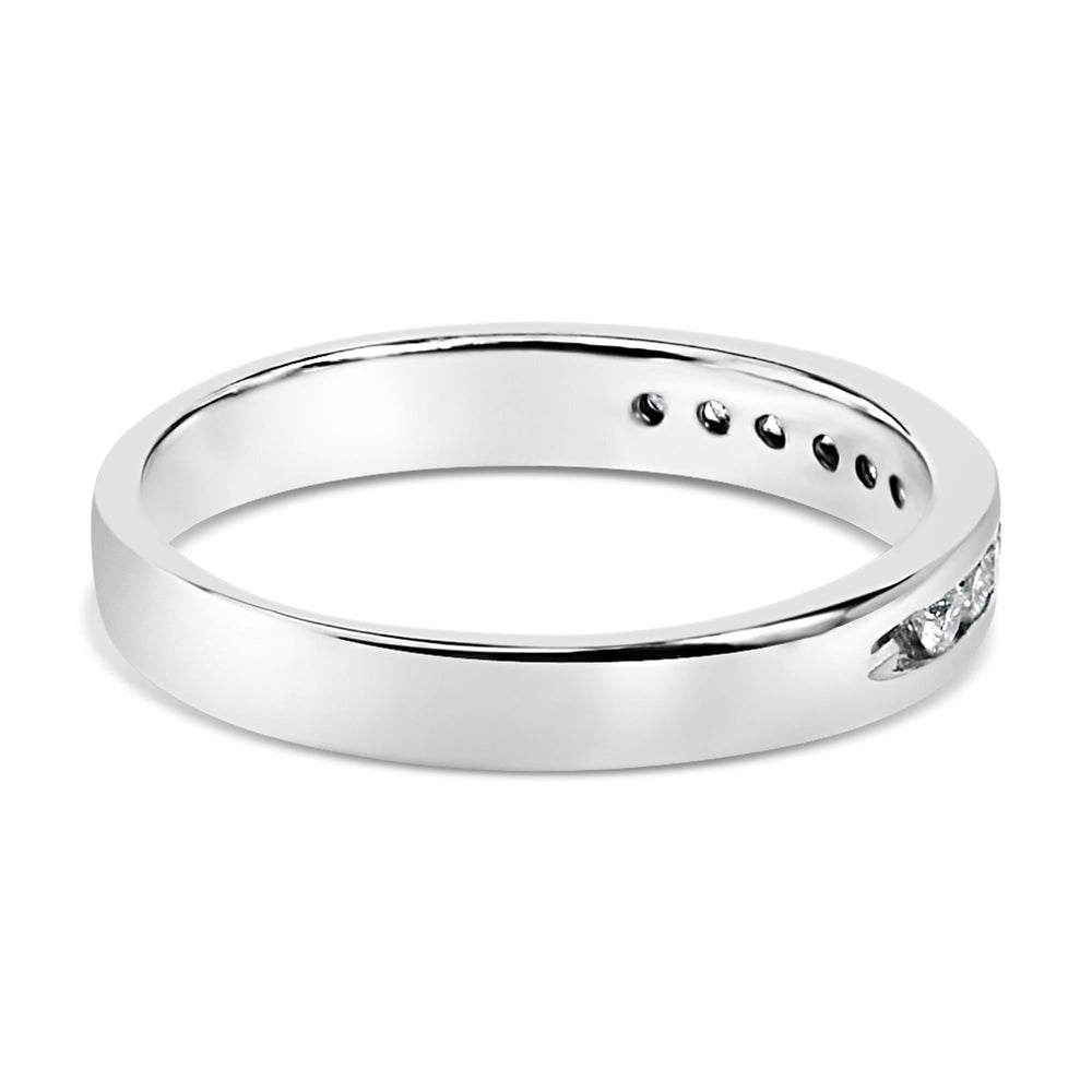 18K White Gold 1/4 Cttw Channel Set Brilliant Round-Cut Diamond Classic 11 Stone Wedding Band Ring (E-F Color, I1-I2 Clarity)