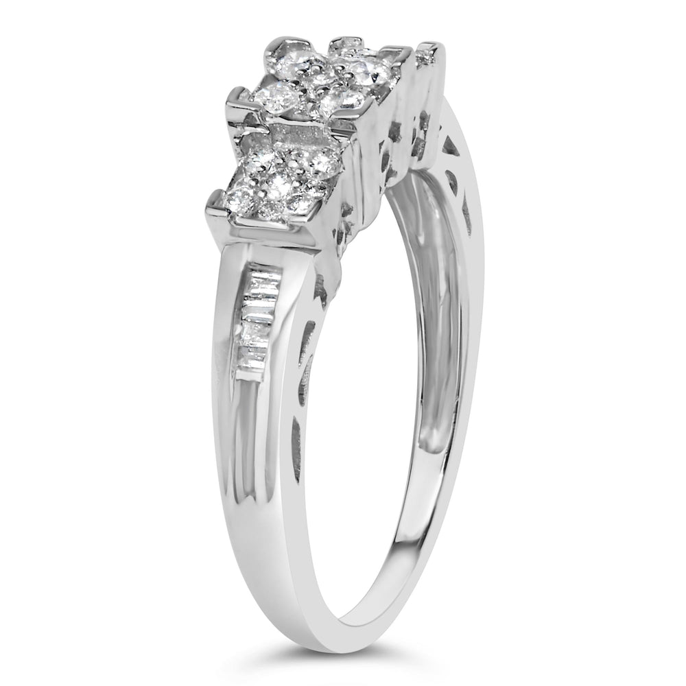 10K White Gold 1/2 Cttw Brilliant & Baguette Cut Diamond 3 Stone Design with 3 Square Clusters Engagement Ring (H-I Color, SI2-I1 Clarity)