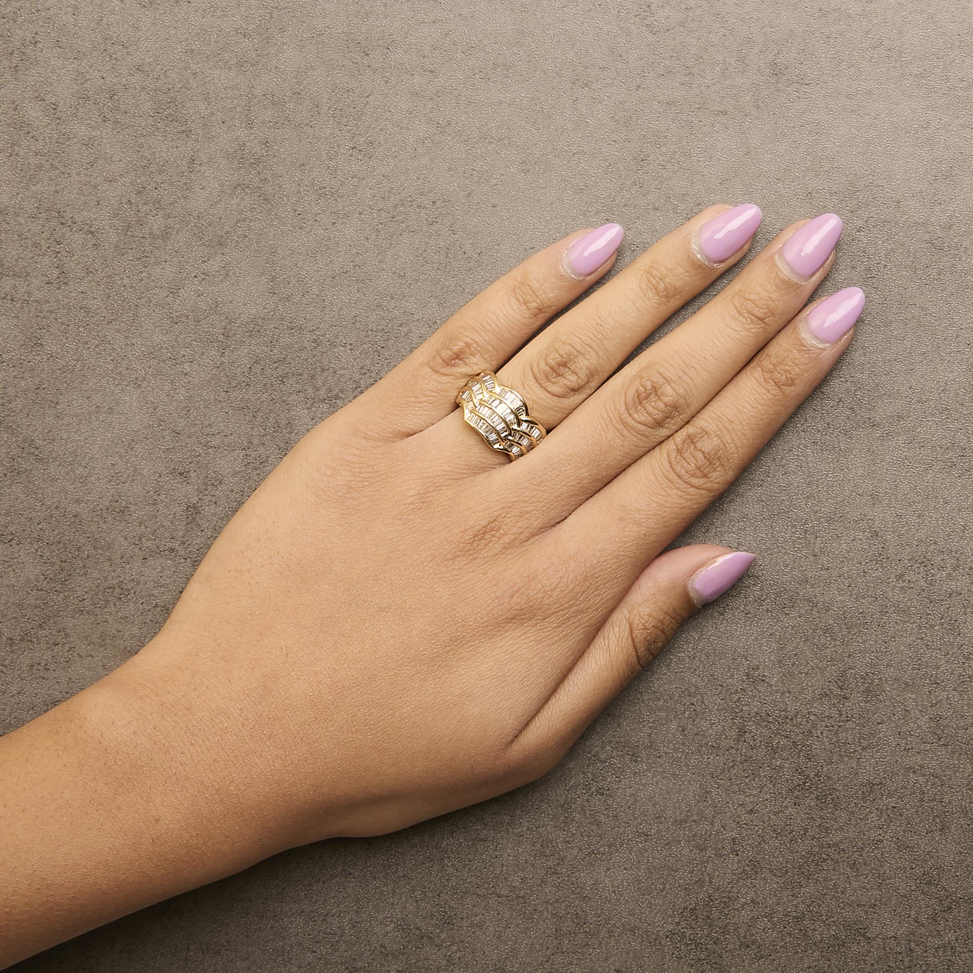 14K Yellow Gold 1-1/3 Cttw Baguette Diamond Wave Design Band Ring