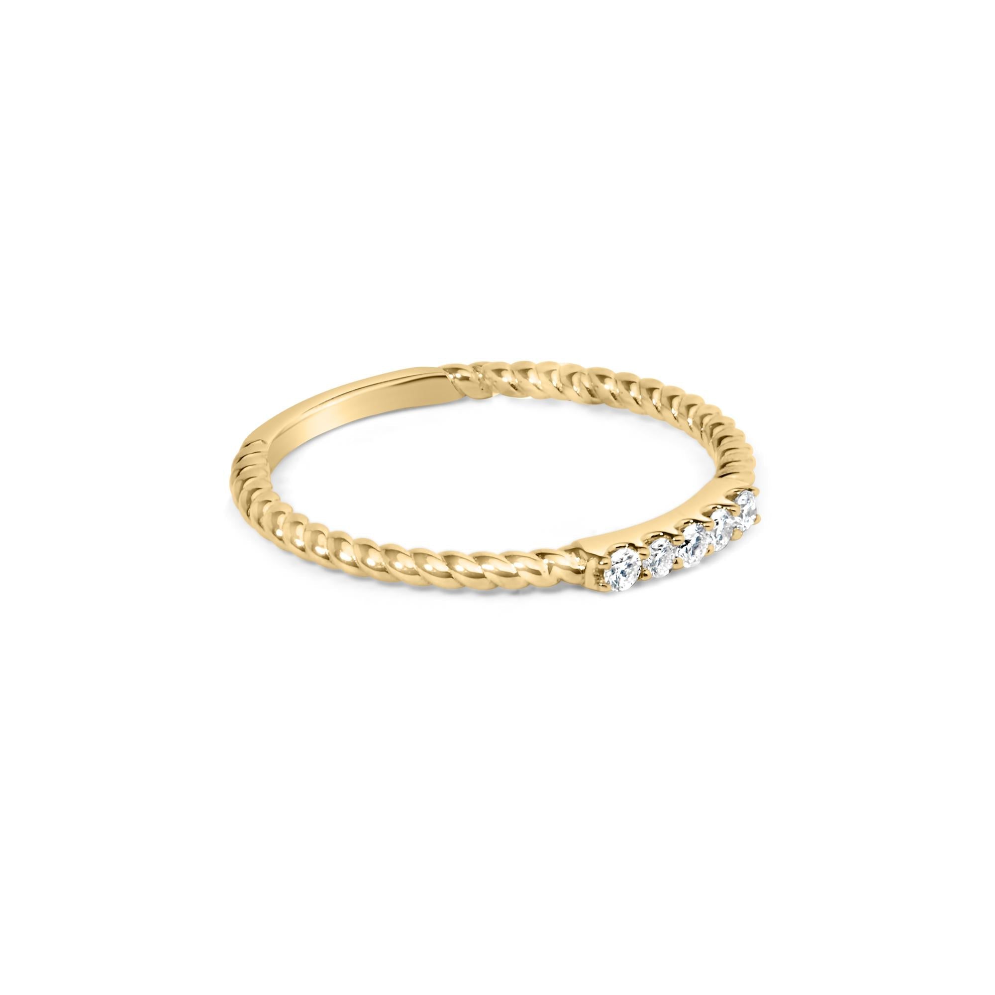 10K Yellow Gold 1/10 Cttw Diamond 5 Stone Braided Shank Band Ring (I-J Color, I2-I3 Clarity)
