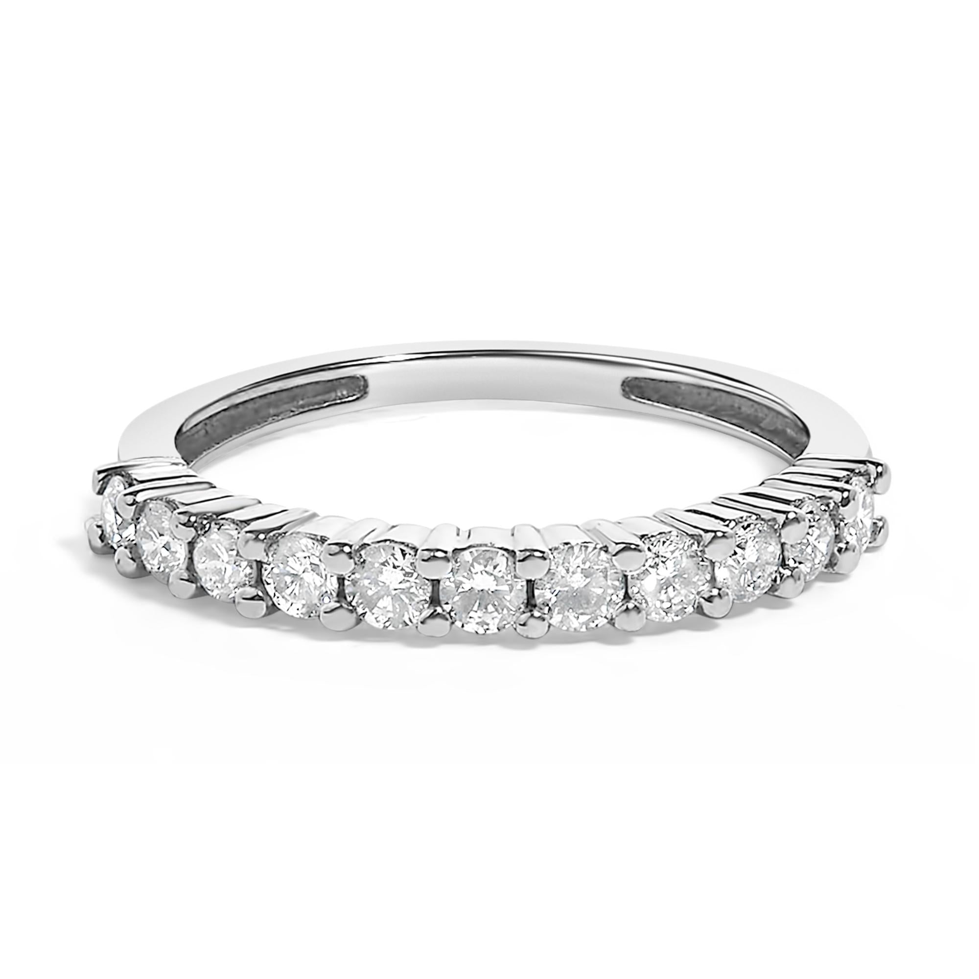 .925 Sterling Silver 1/2 cttw Shared Prong-Set Brilliant Round-Cut Diamond 11 Stone Band Ring (I-J Color, SI2-I1 Clarity)
