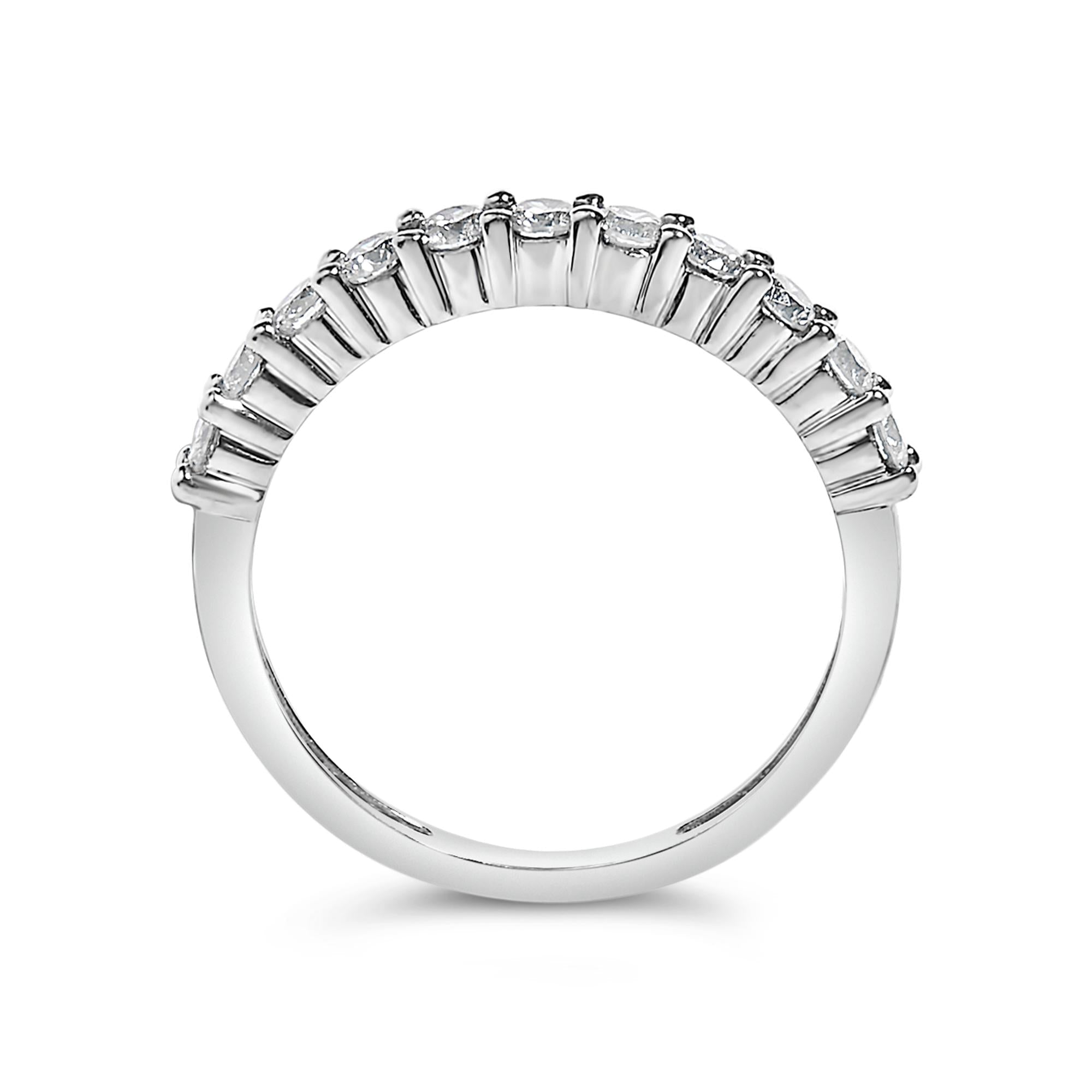 .925 Sterling Silver 1/2 cttw Shared Prong-Set Brilliant Round-Cut Diamond 11 Stone Band Ring (I-J Color, SI2-I1 Clarity)