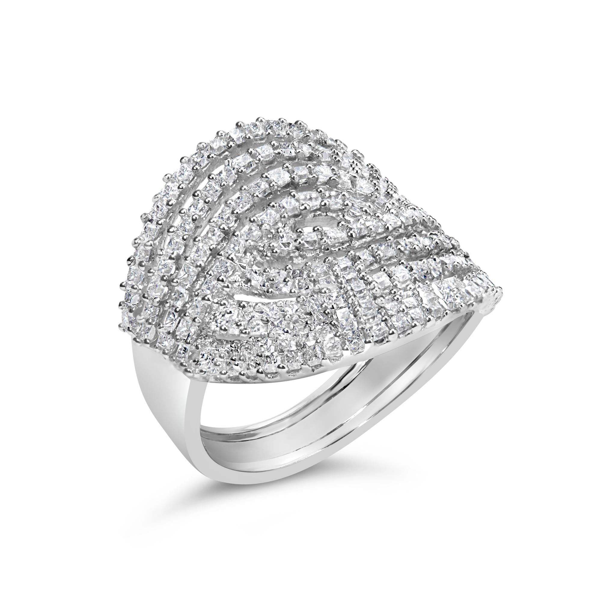 10K White Gold 1 1/2 Cttw Princess Diamond Swirl Design Cocktail Ring