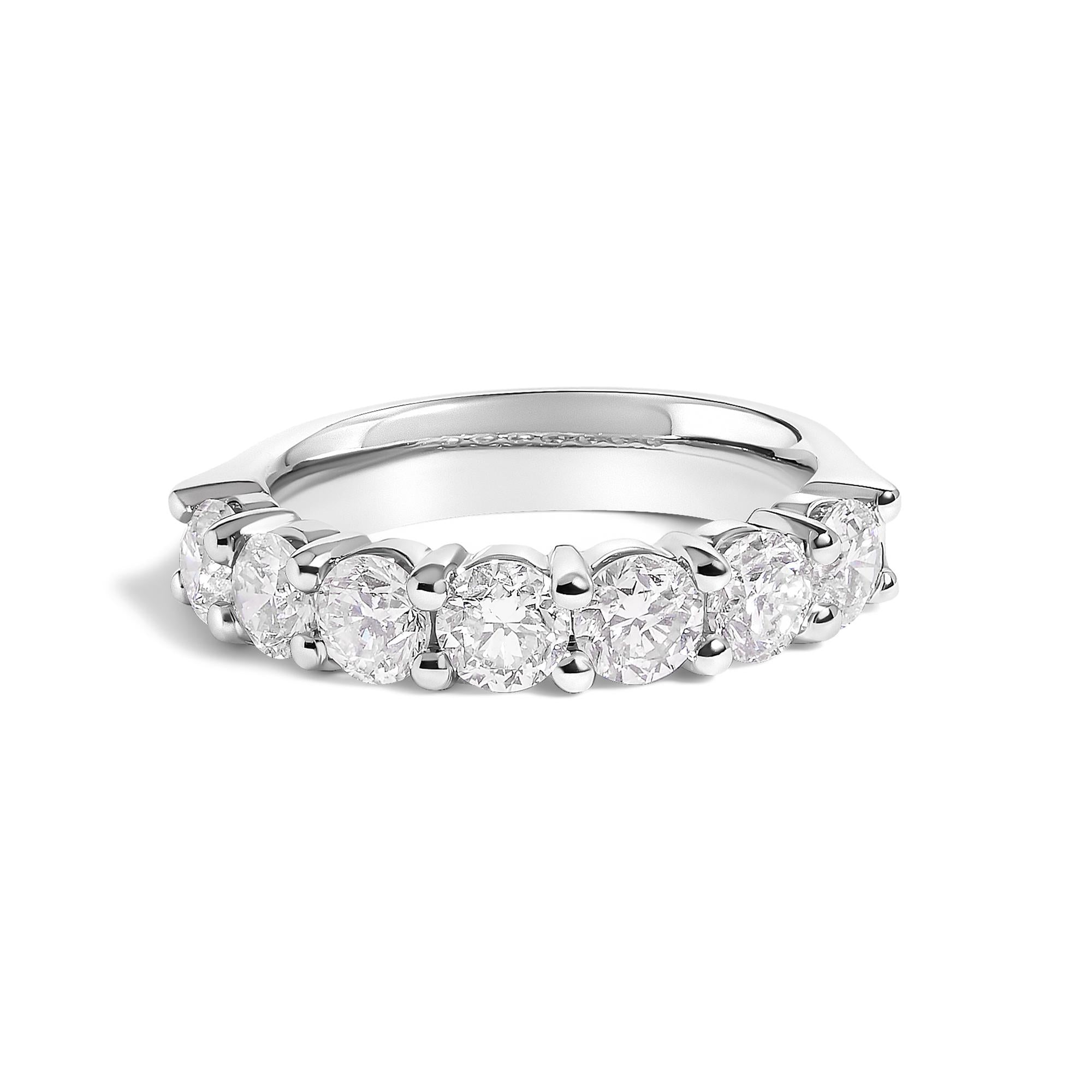 14K Gold 2.0 Cttw Diamond 7 Stone Band Ring