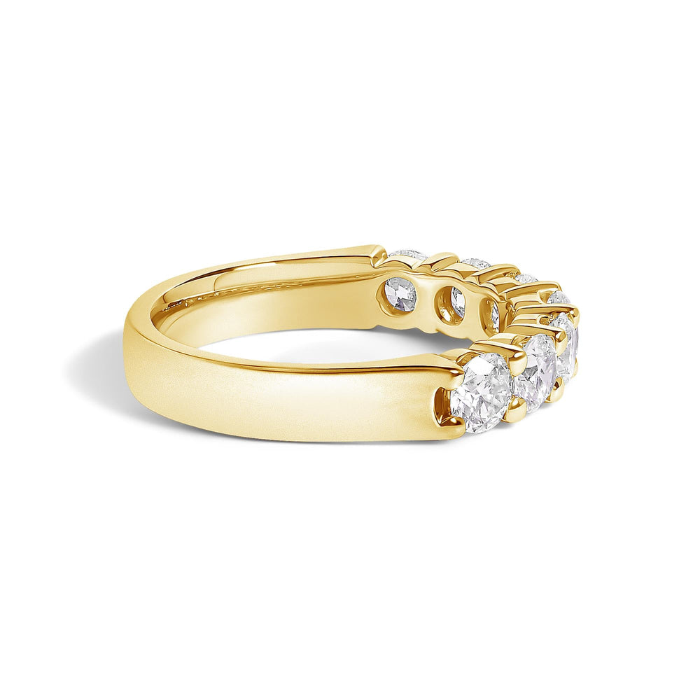 14K Gold 1 1/2 Cttw Diamond 7 Stone Band Ring