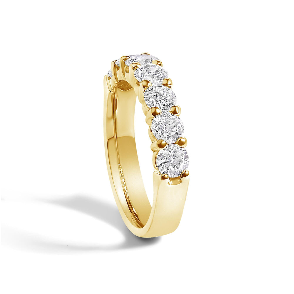 14K Gold 1 1/2 Cttw Diamond 7 Stone Band Ring