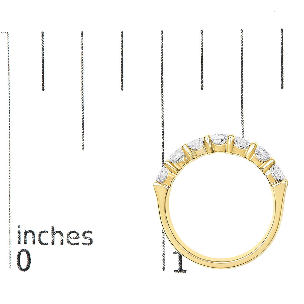 14K Gold 1 1/2 Cttw Diamond 7 Stone Band Ring