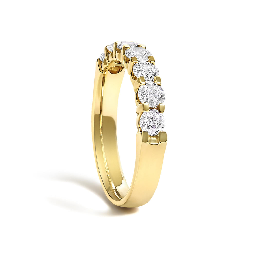 14K Gold 1.0 Cttw Diamond 7 Stone Band Ring