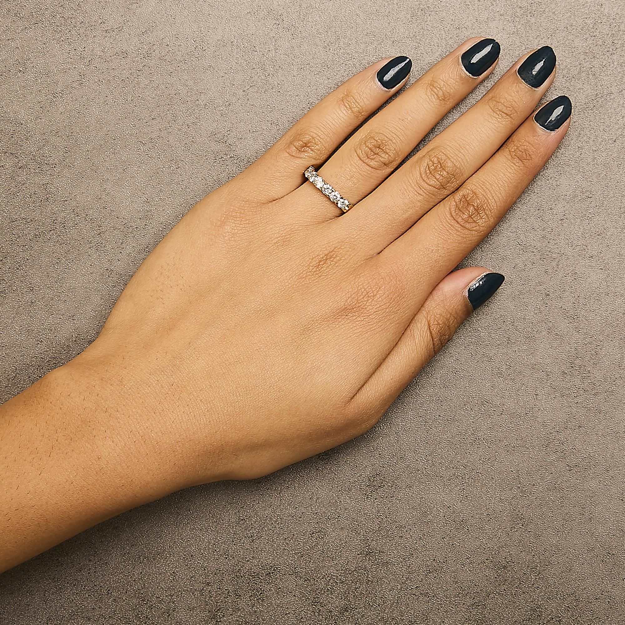 14K Gold 1.0 Cttw Diamond 7 Stone Band Ring