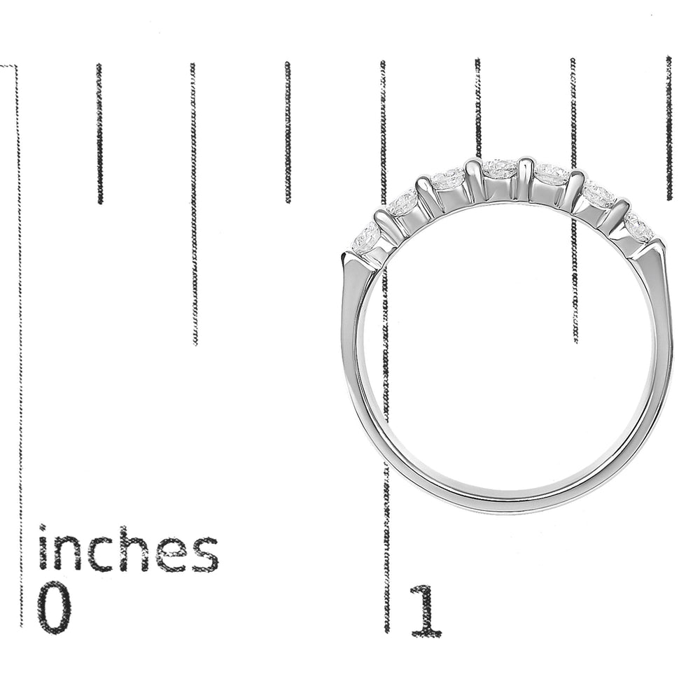 14K Gold 3/4 Cttw Diamond 7 Stone Band Ring
