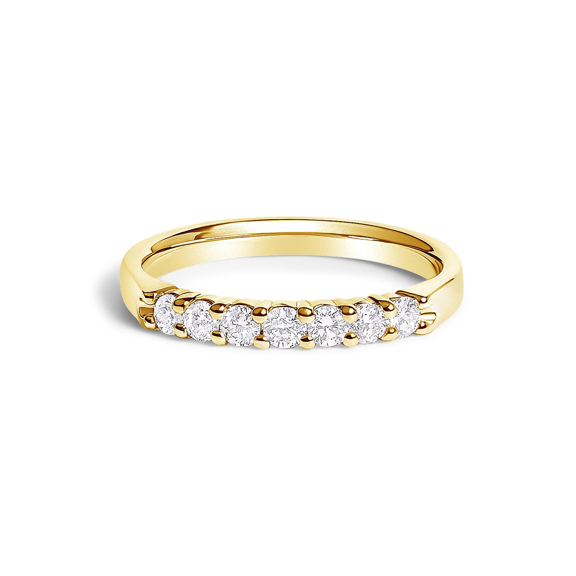 14K Gold 1/3 Cttw Diamond 7 Stone Band Ring
