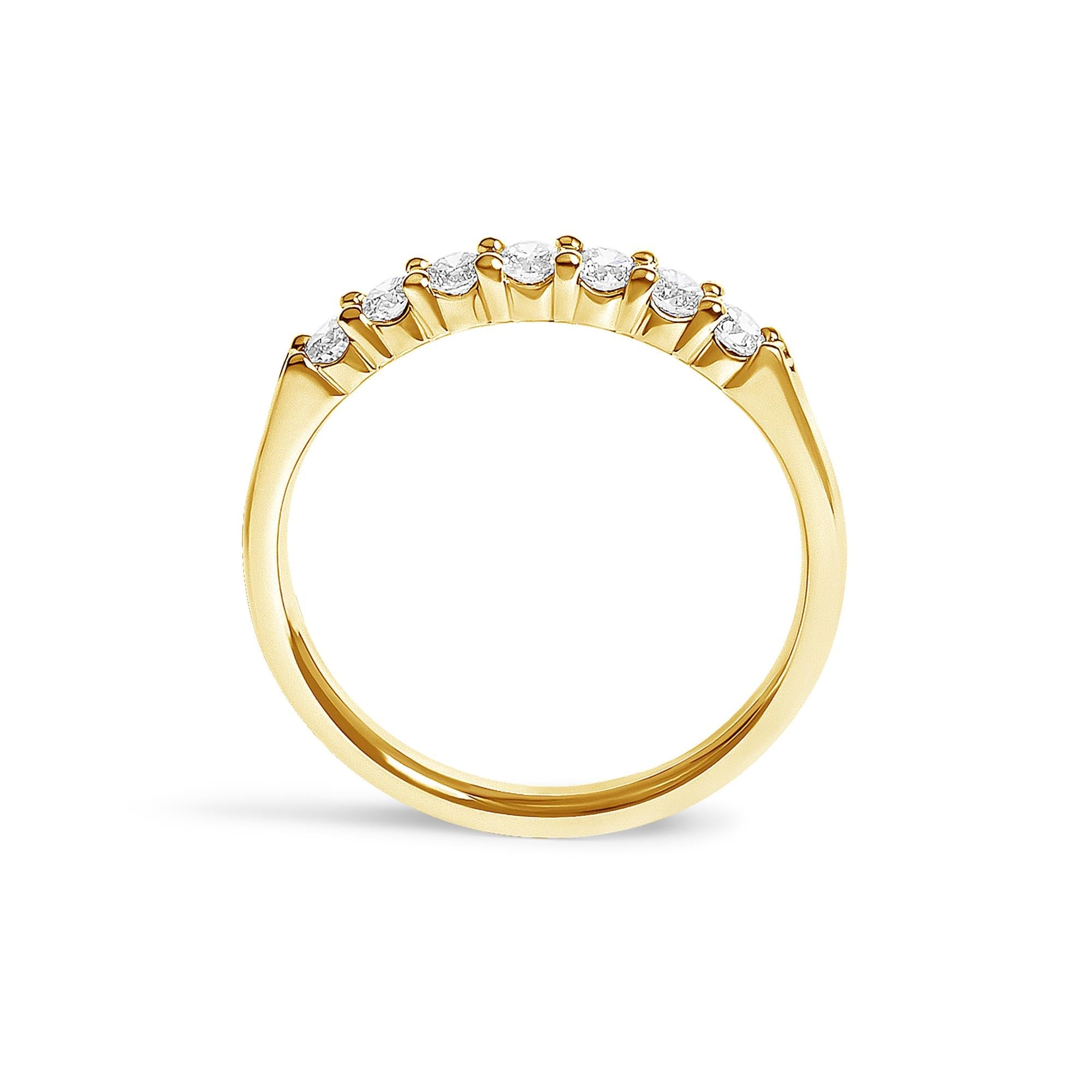 14K Gold 1/3 Cttw Diamond 7 Stone Band Ring